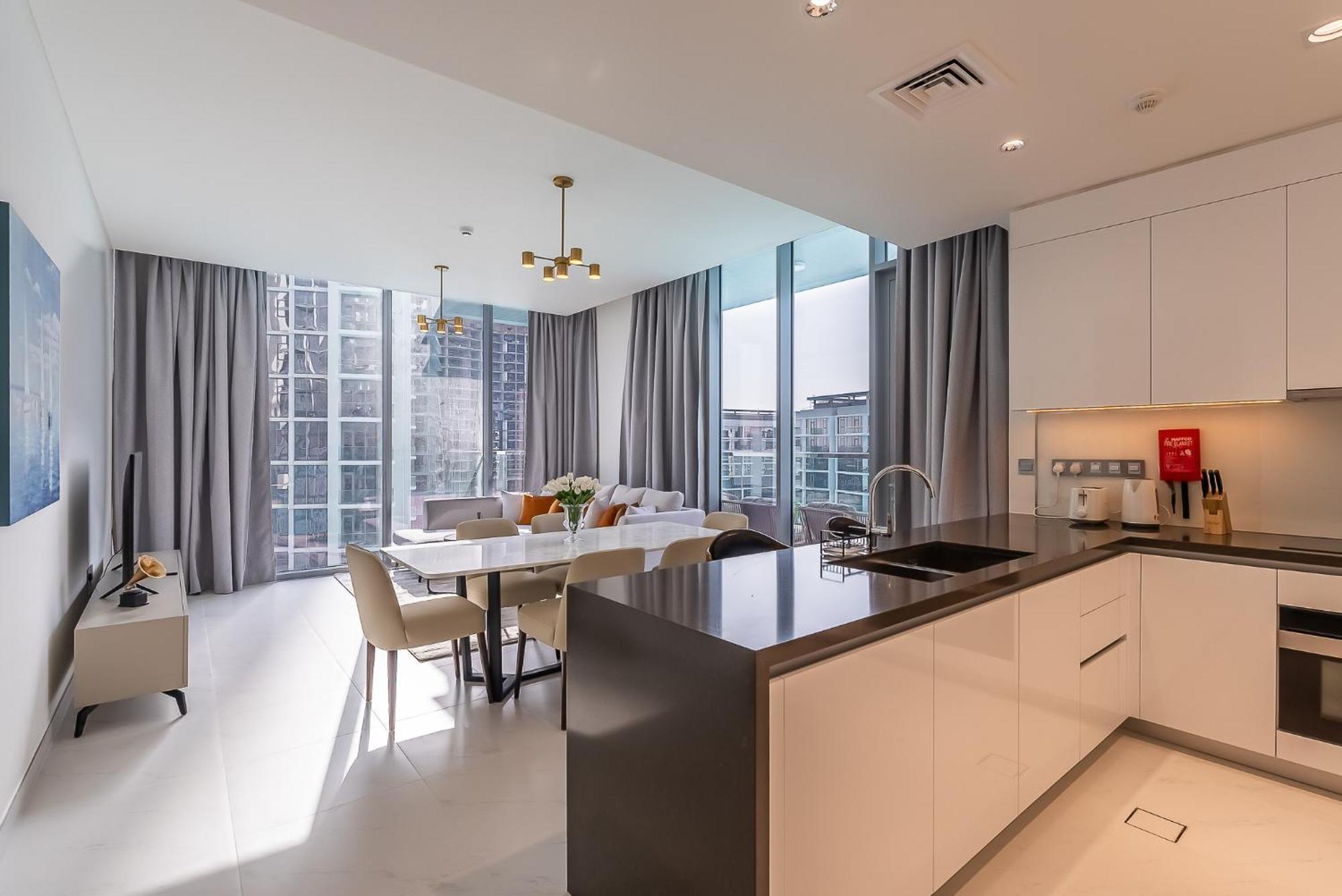 Apartment 3bdr With Maid I District One I Lagoons View Dubai