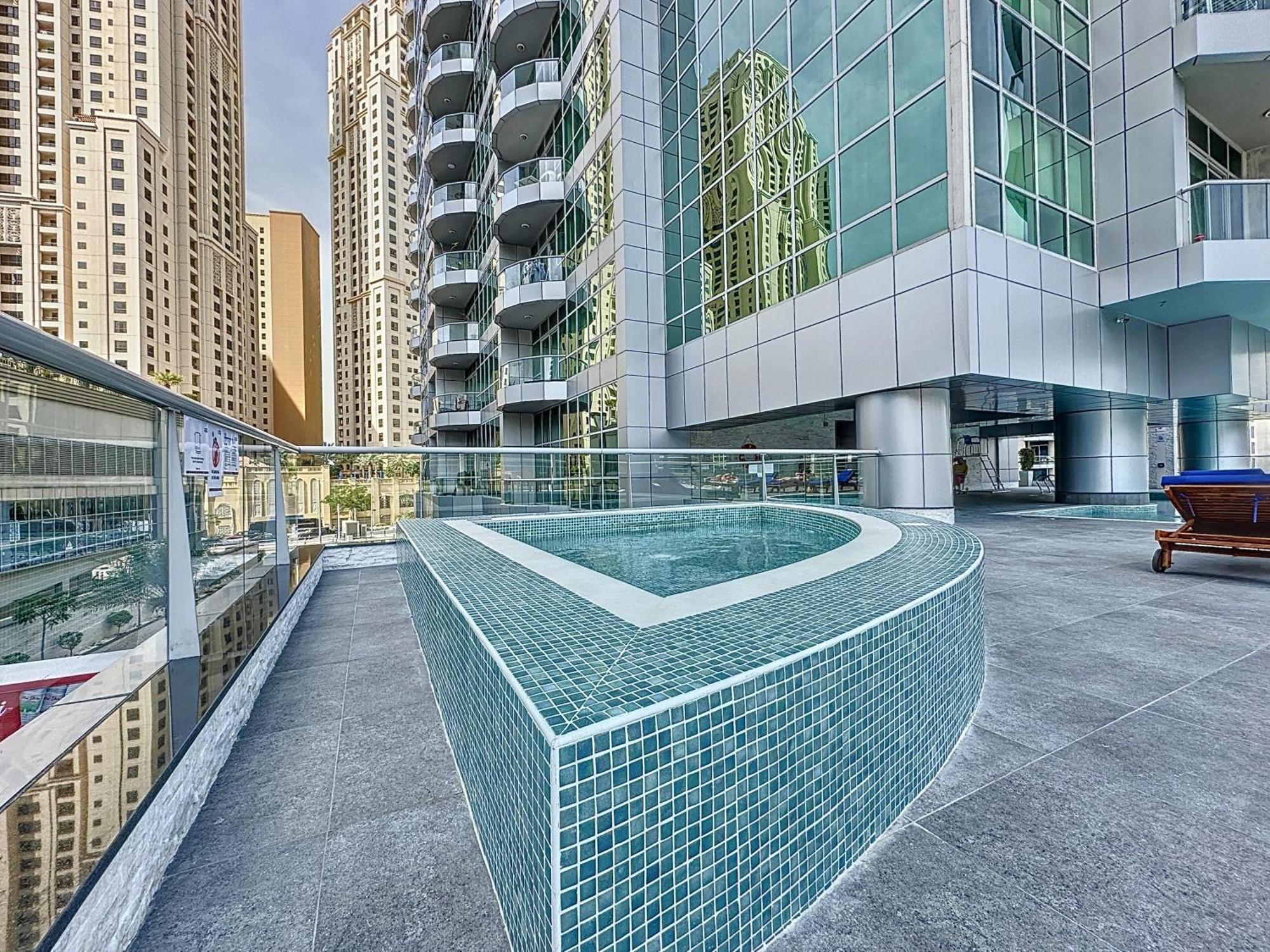 Key View - The Point Tower Apartment *