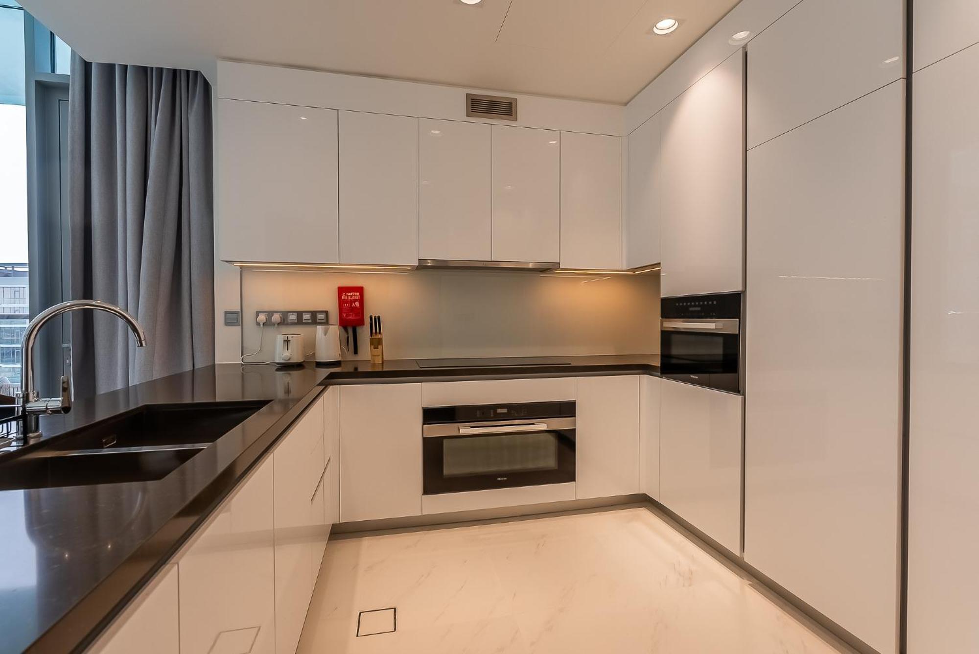 3bdr With Maid I District One I Lagoons View Dubai