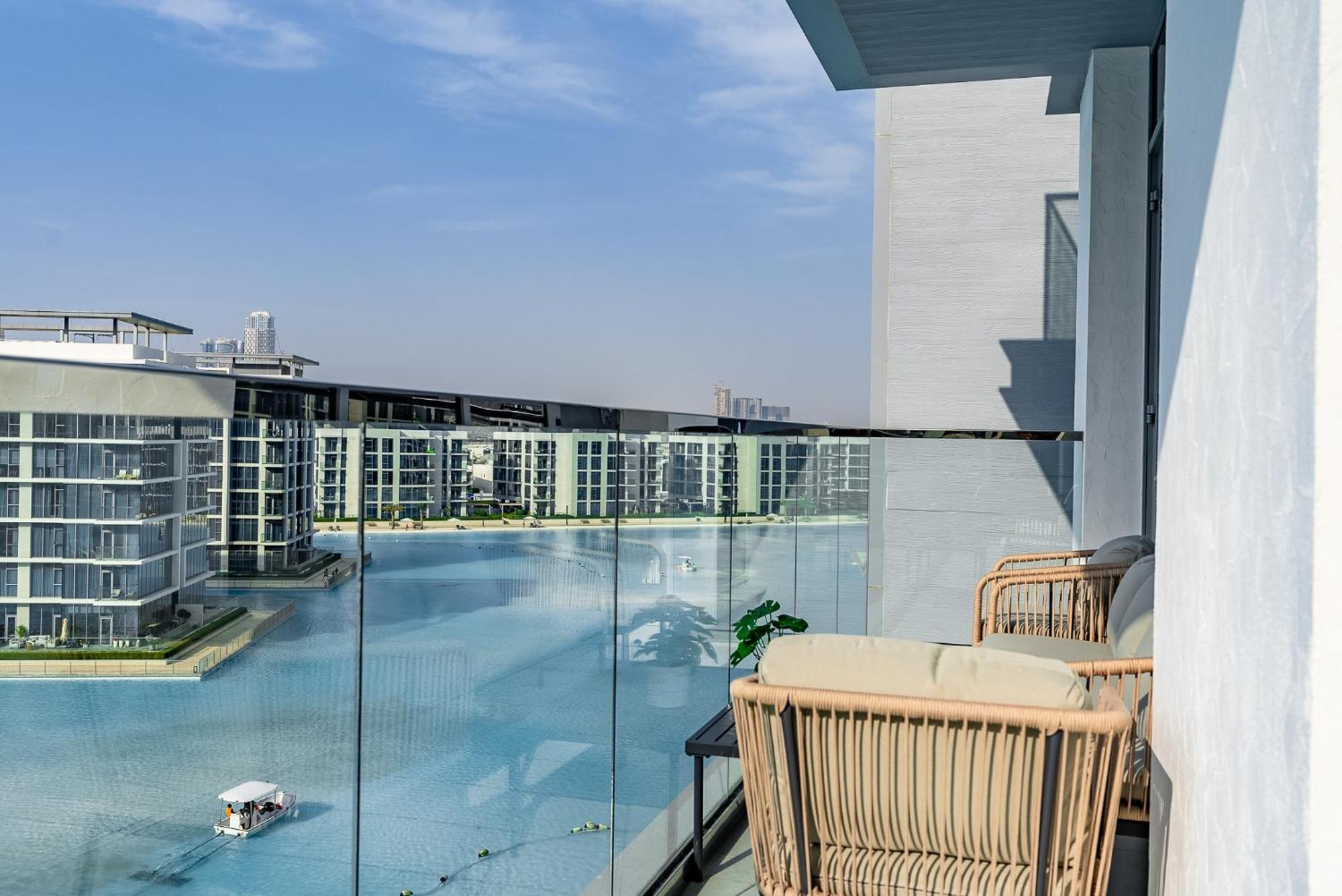 3bdr With Maid I District One I Lagoons View Apartment