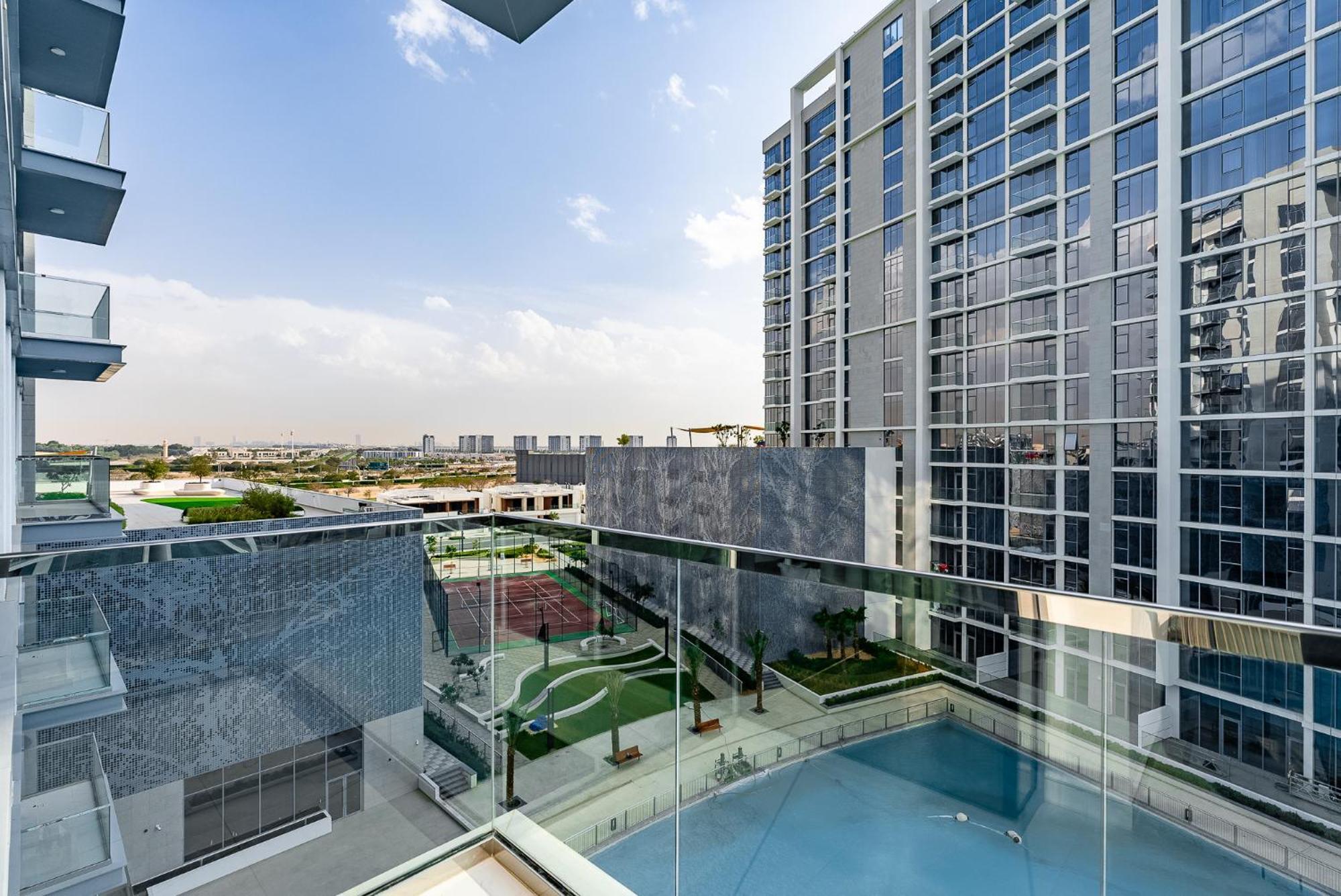 Apartment 3bdr With Maid I District One I Lagoons View *