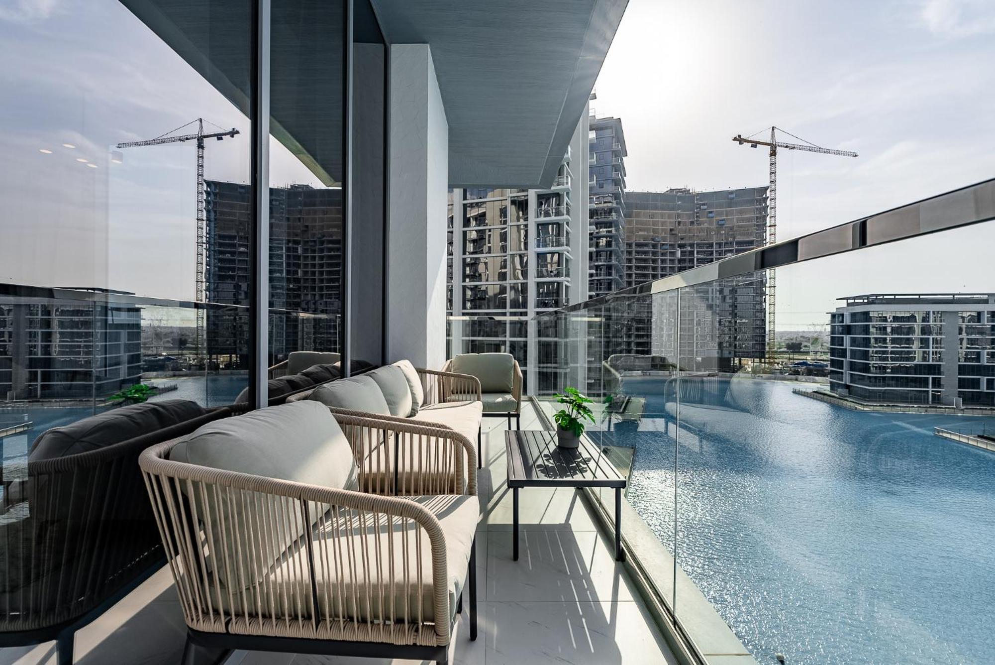 Apartment 3bdr With Maid I District One I Lagoons View Dubai