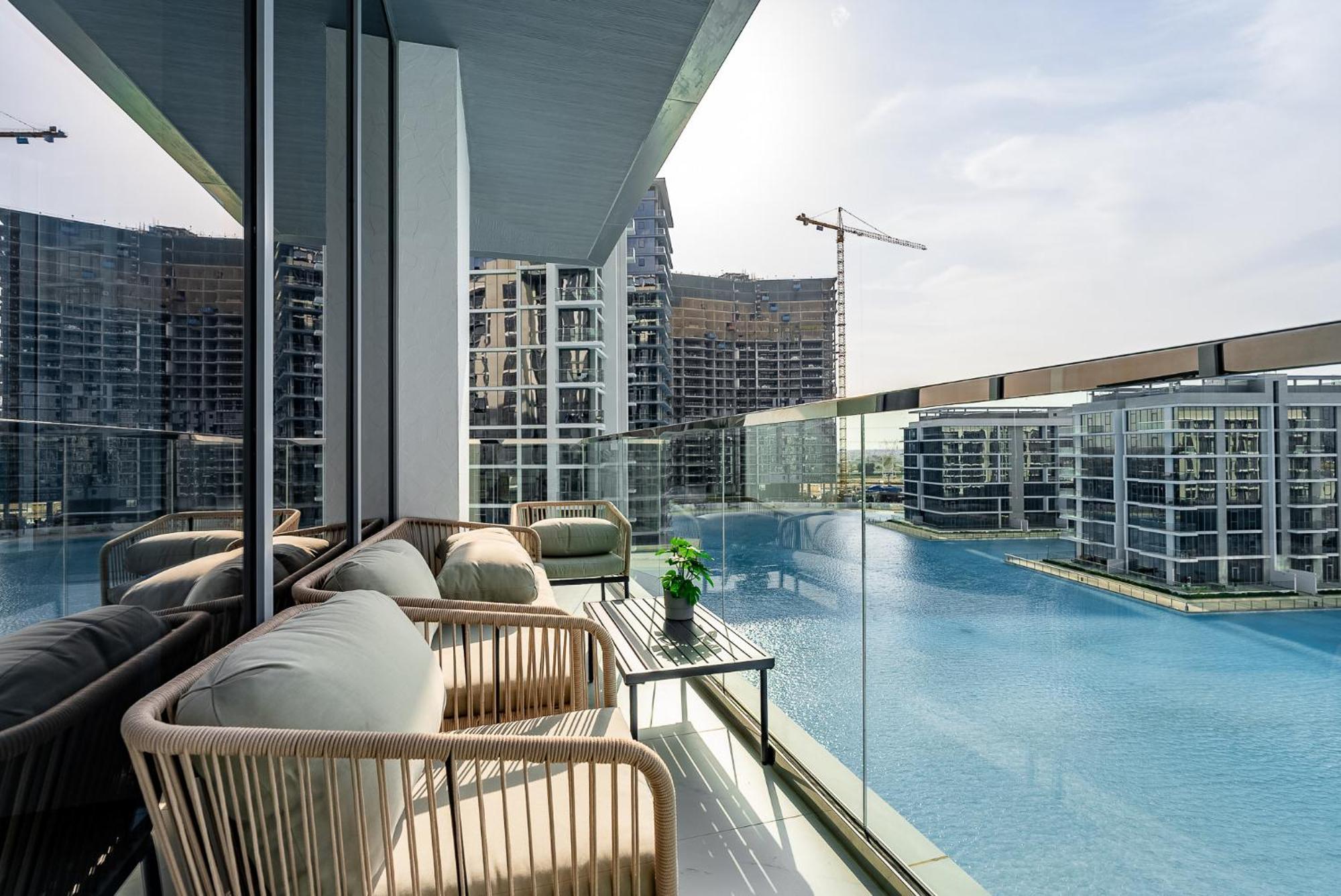 Apartment 3bdr With Maid I District One I Lagoons View *