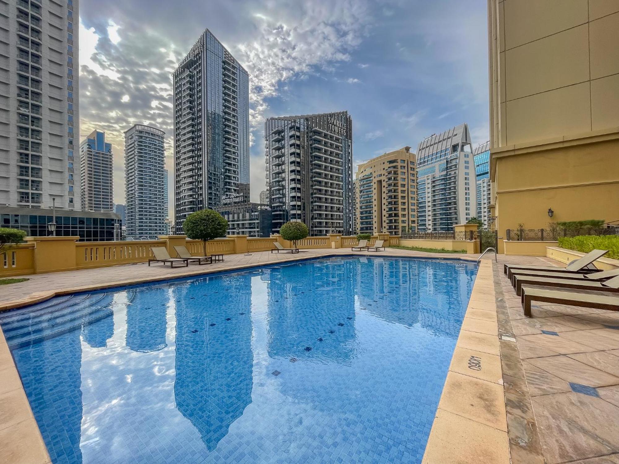 Apartment Beautiful 2 Bedroom Retreat In The Heart Of Jbr *