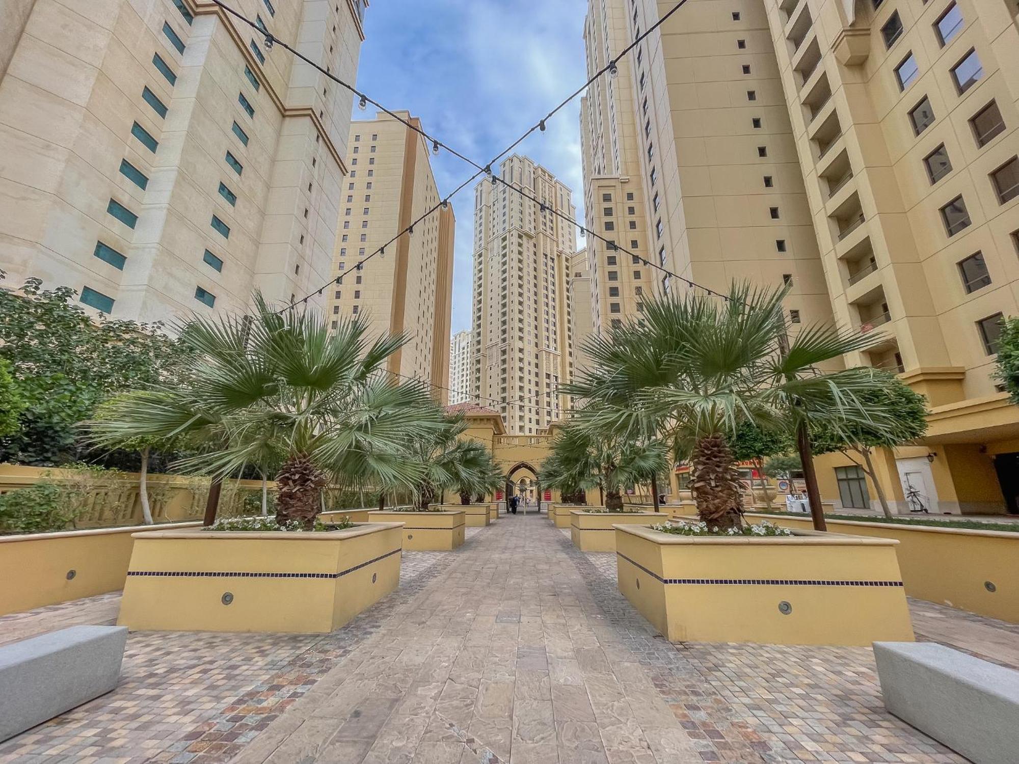 Apartment Beautiful 2 Bedroom Retreat In The Heart Of Jbr Dubai