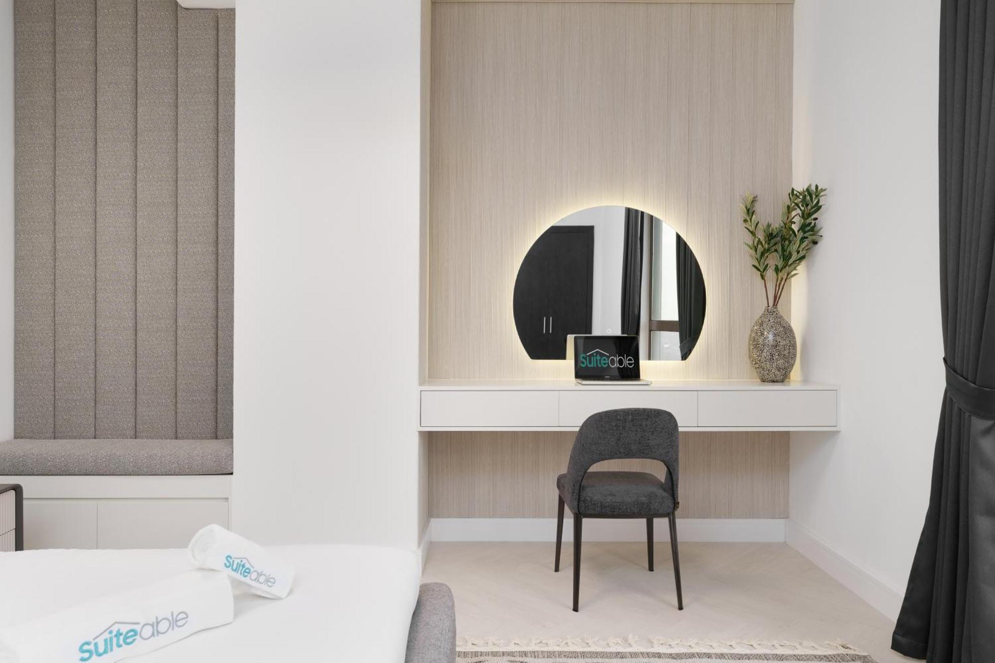 Beautiful 2 Bedroom Retreat In The Heart Of Jbr