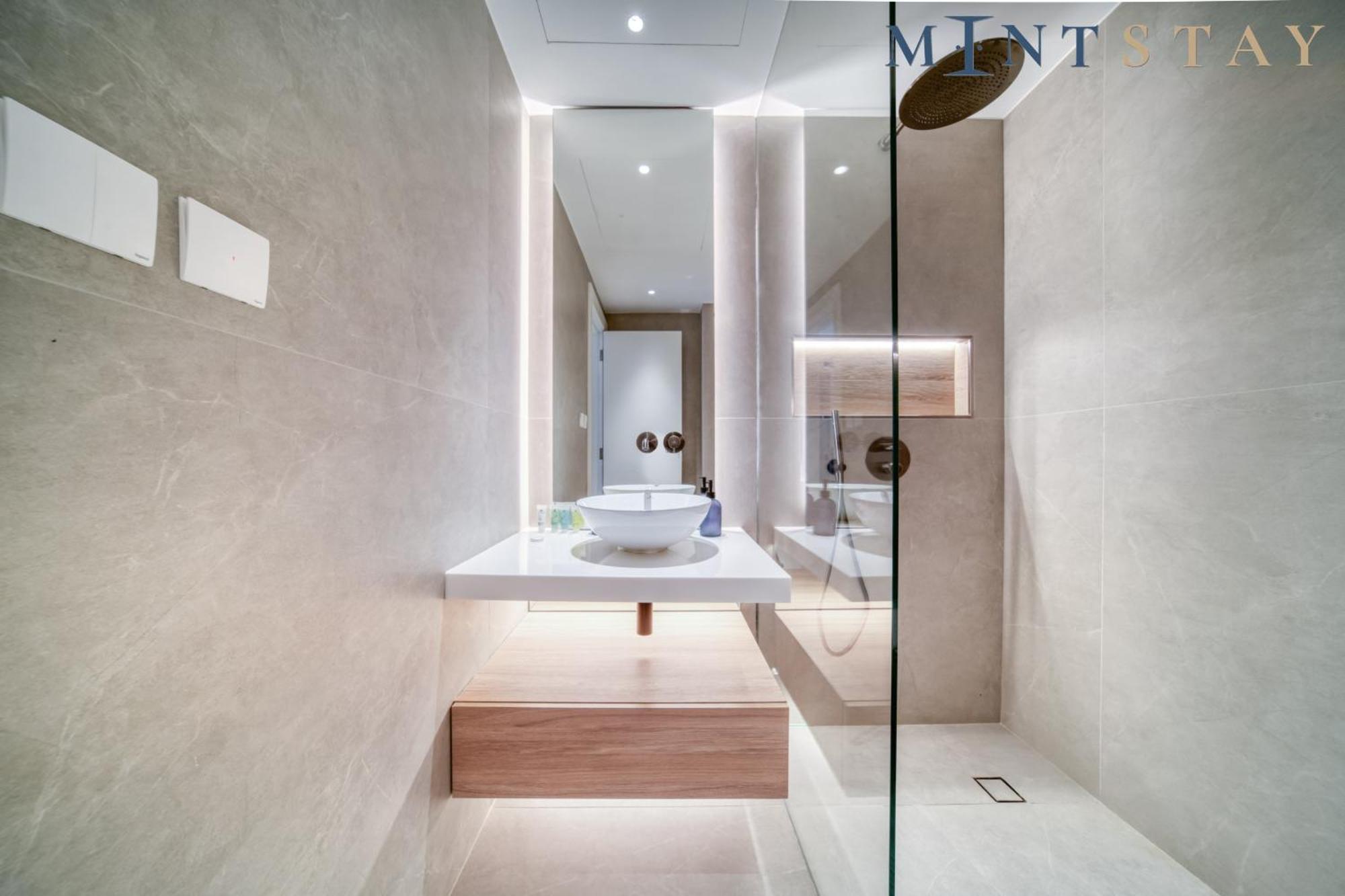 Silverene Tower B, Marina - Mint Apartment