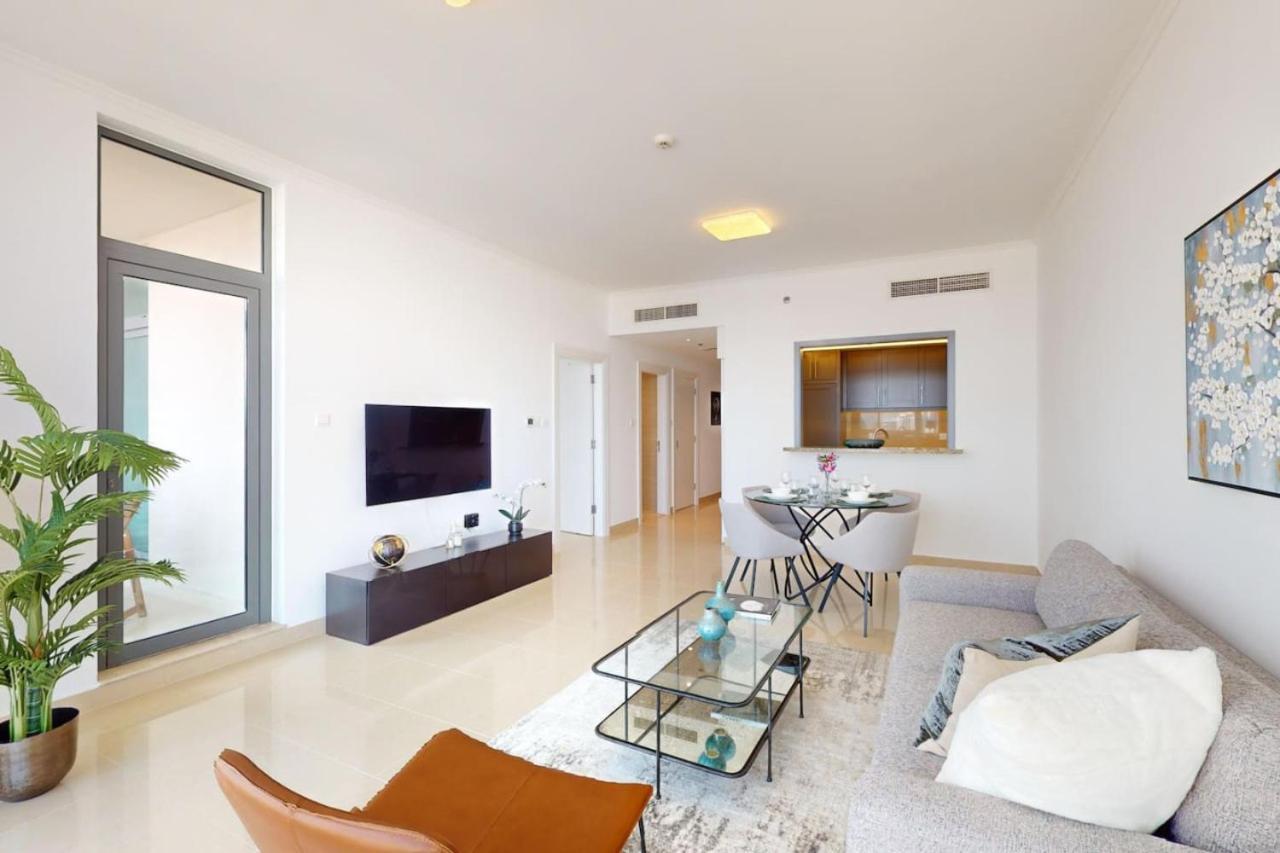 The Links West Tower 1 - Vacationer Apartment Dubai