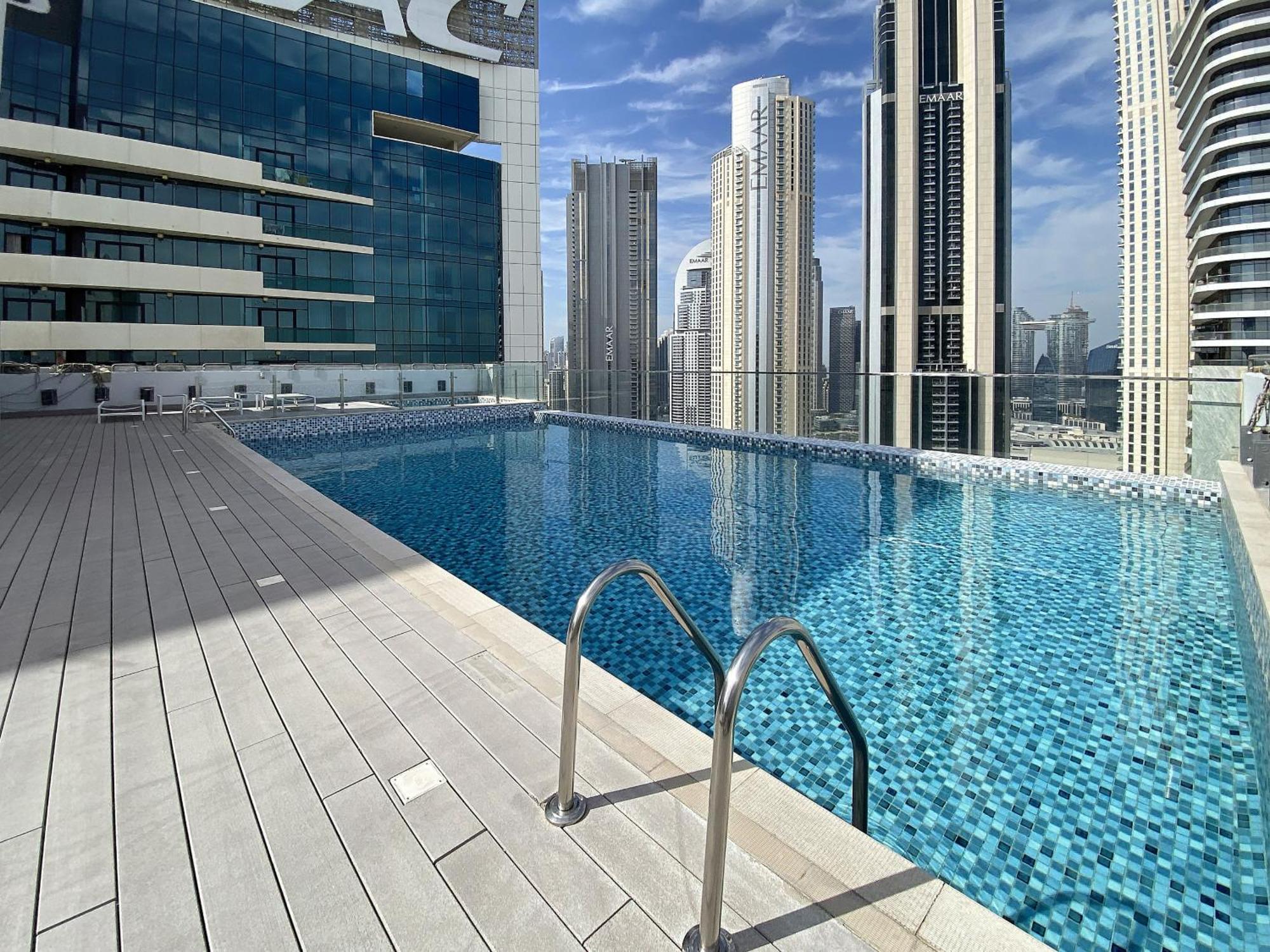 Apartment Luxurious 2bdr & Guests Room-mada Residences