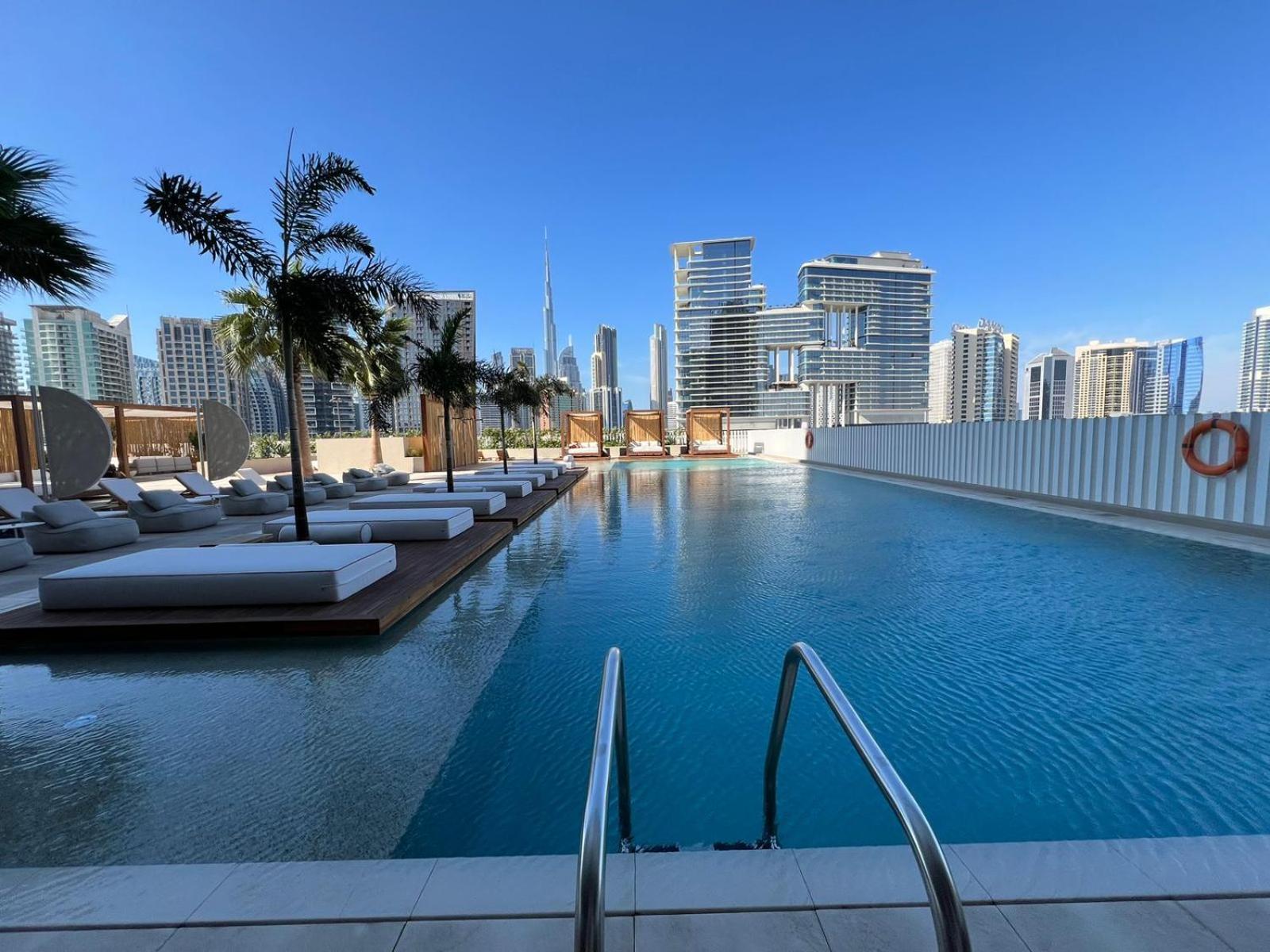 Upside Living Downtown Business & Leisure *