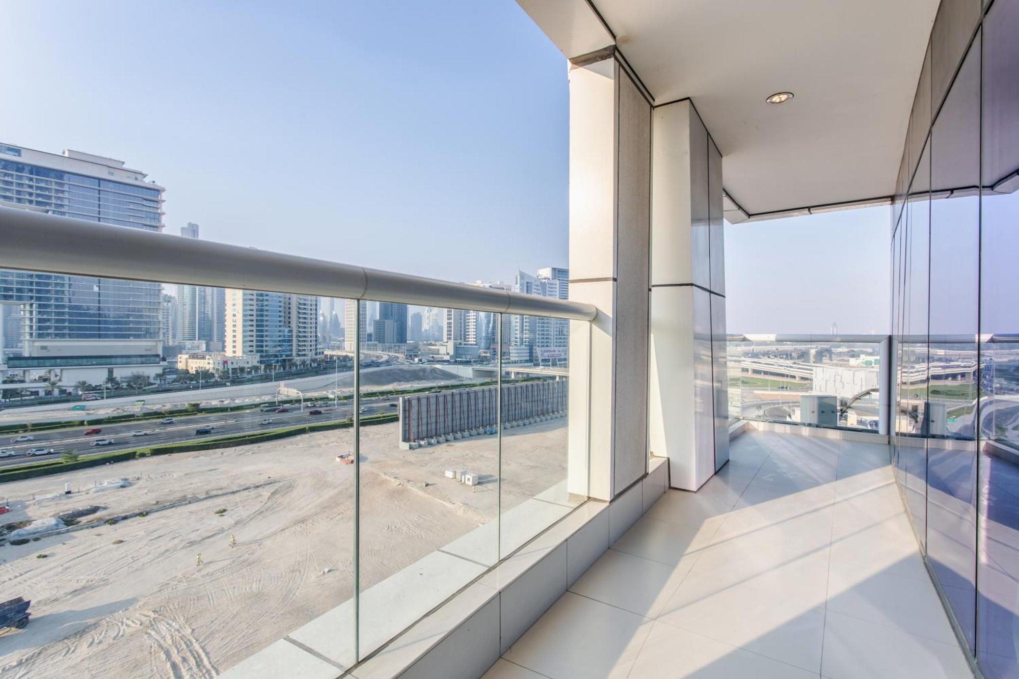Wehost - Sophisticated 2br With Large Private Terrace & Direct Pool Access Apartment