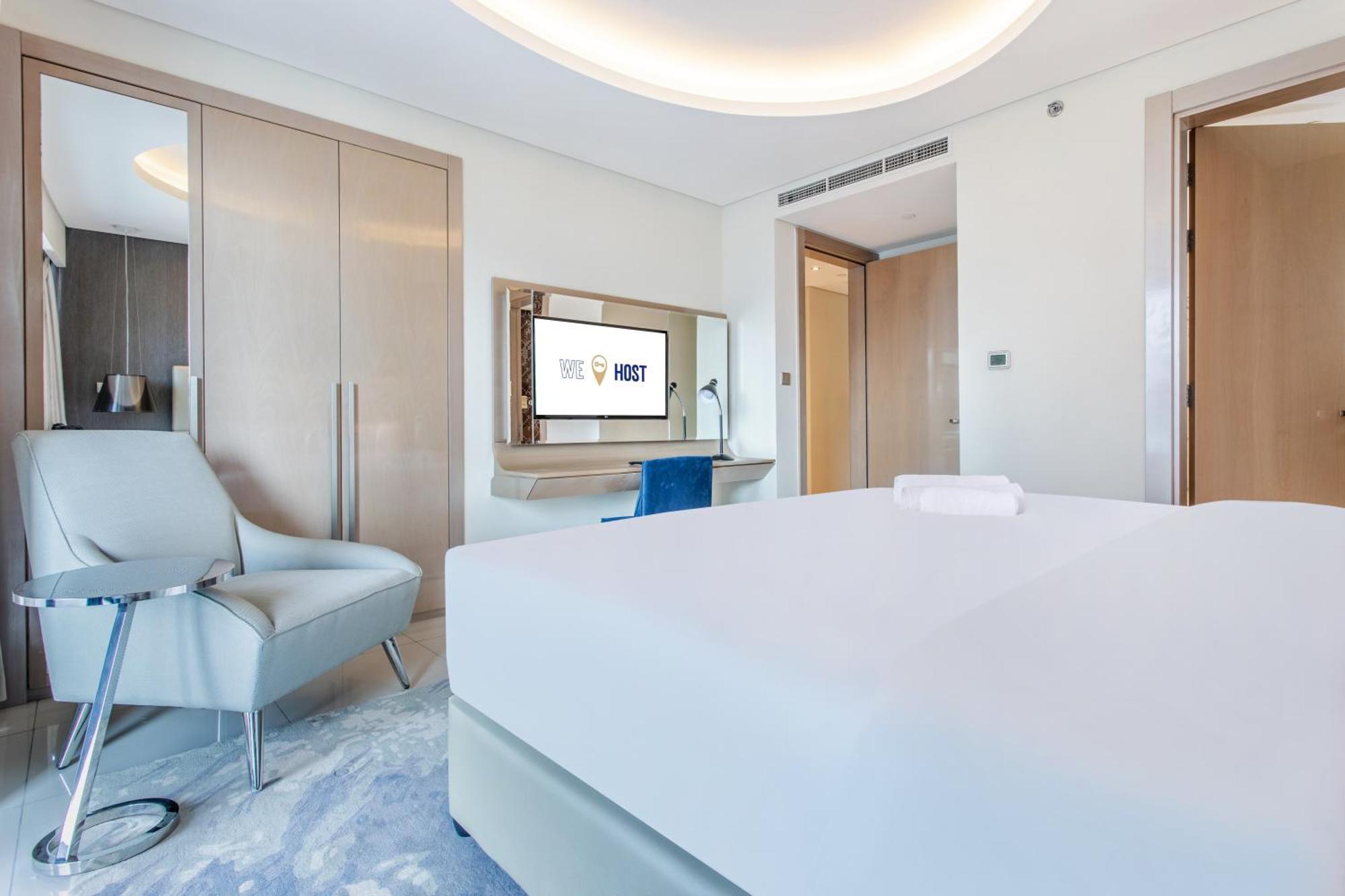 Wehost - Sophisticated 2br With Large Private Terrace & Direct Pool Access Dubai
