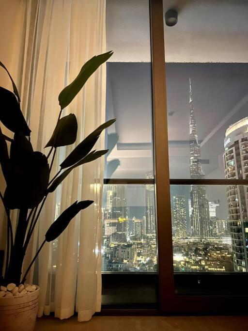 Apartment Full Burj Khalifa View, Business Bay, Dubai, 2 Bhk *