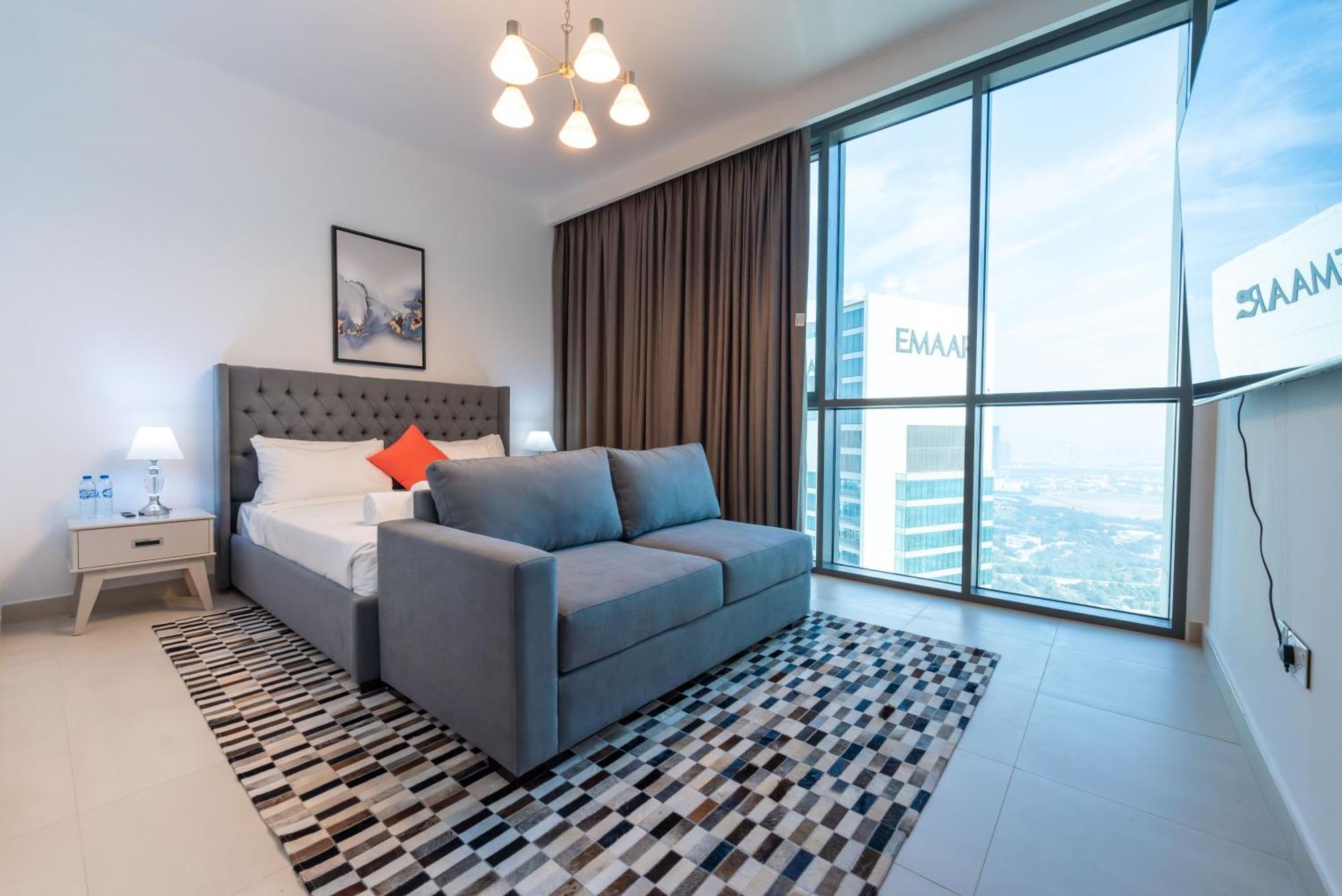 Apartment Skylight Two Bedroom Downton Views 1 Direct Access To Mall