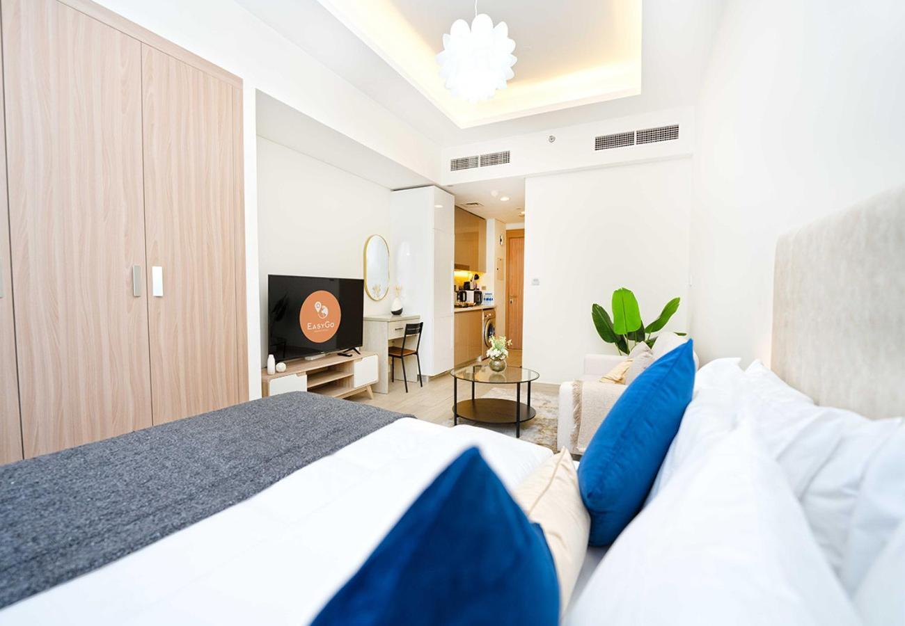 Easygo - Azizi Riviera 14 Blvd View Dubai