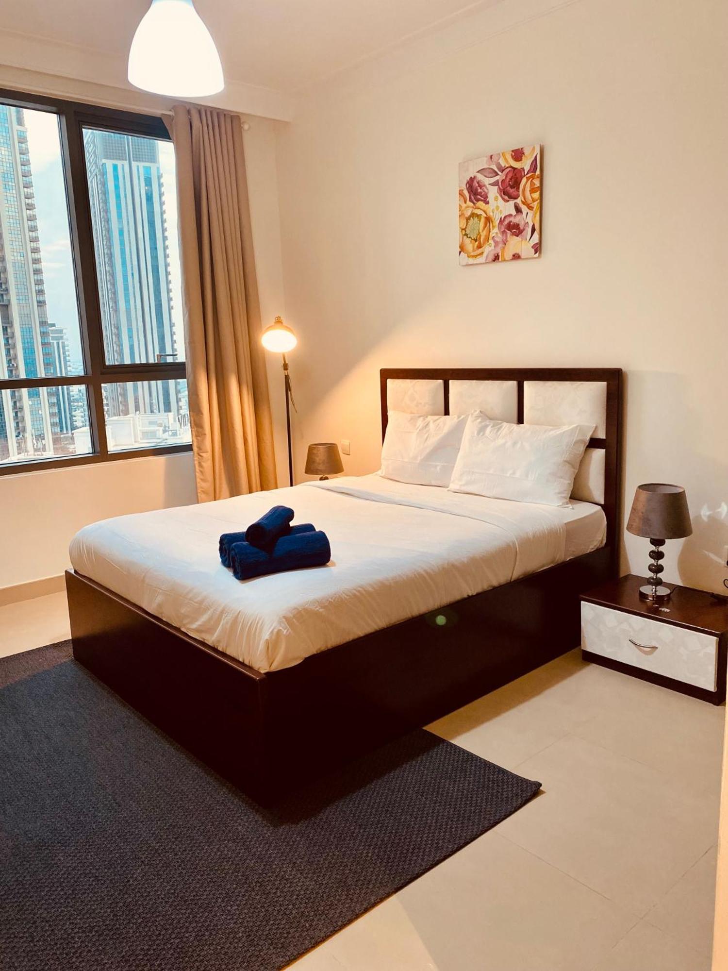 Apartment Bj's Luxury Burj And Creek View 2 Bedroom Dubai