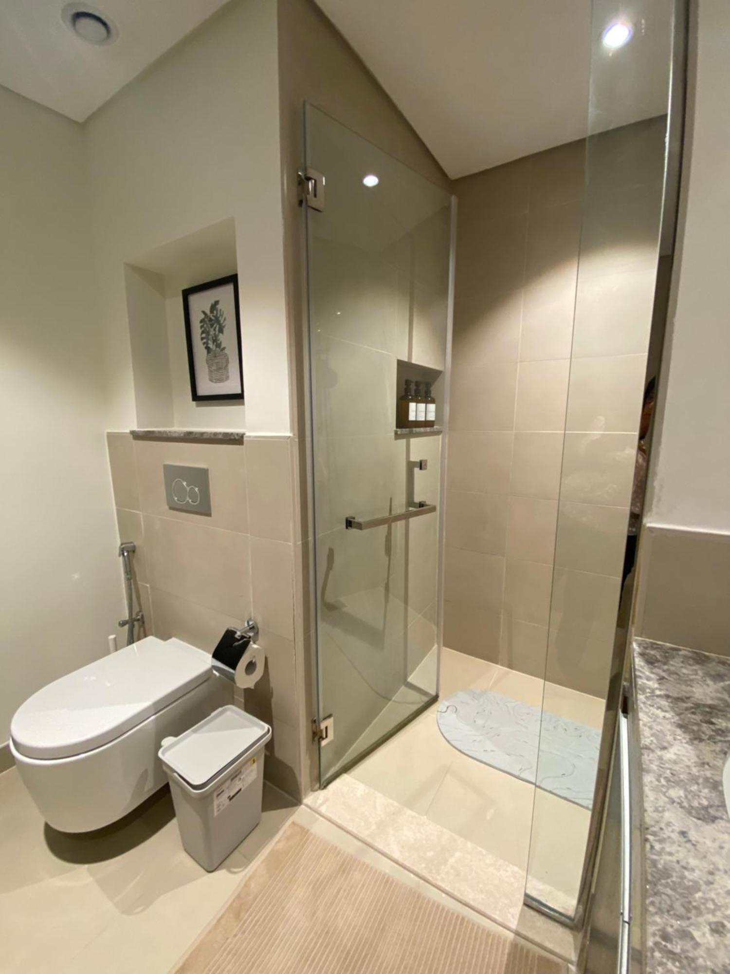 Bj's Luxury Burj And Creek View 2 Bedroom Apartment *