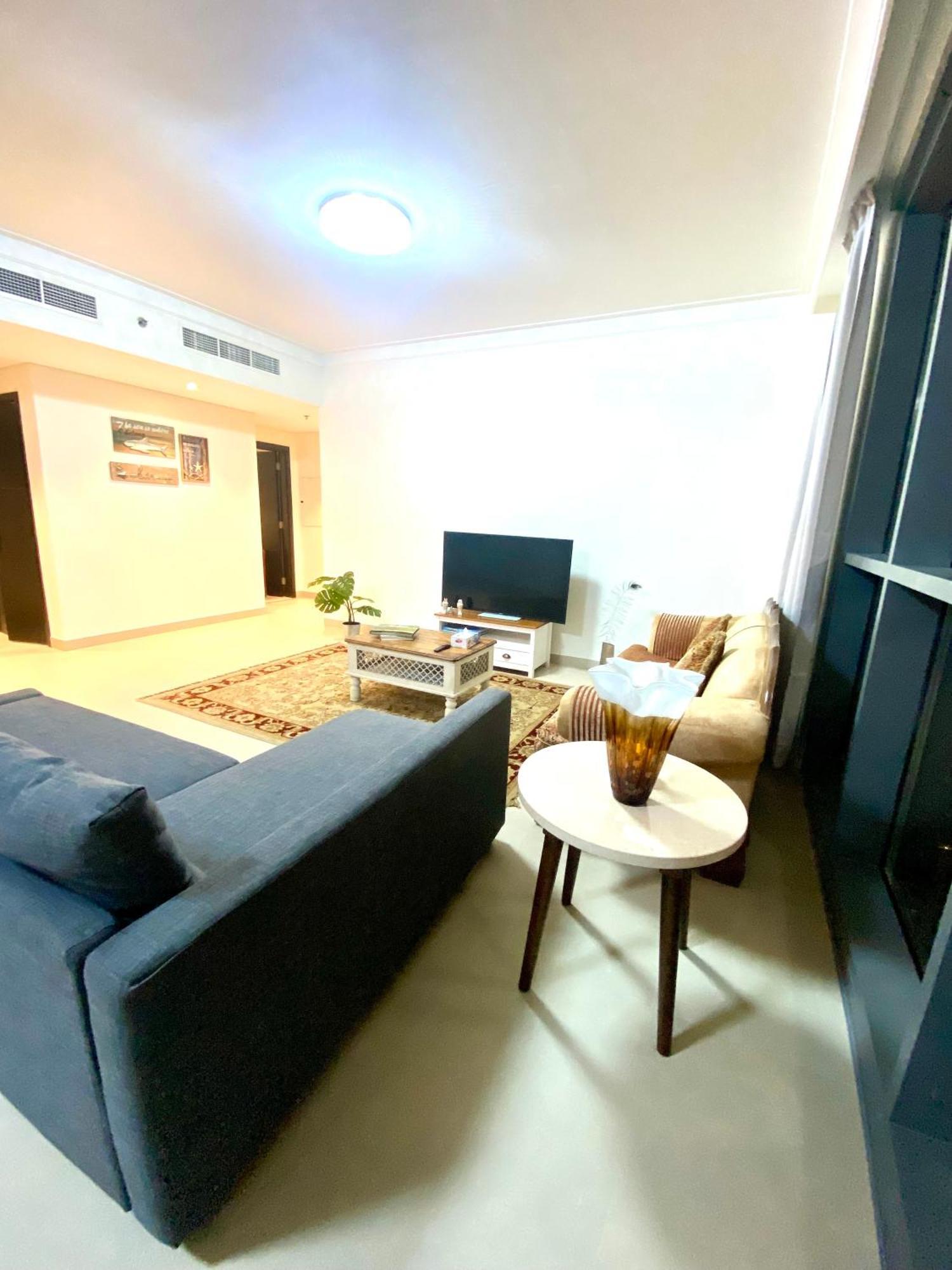 Bj's Luxury Burj And Creek View 2 Bedroom