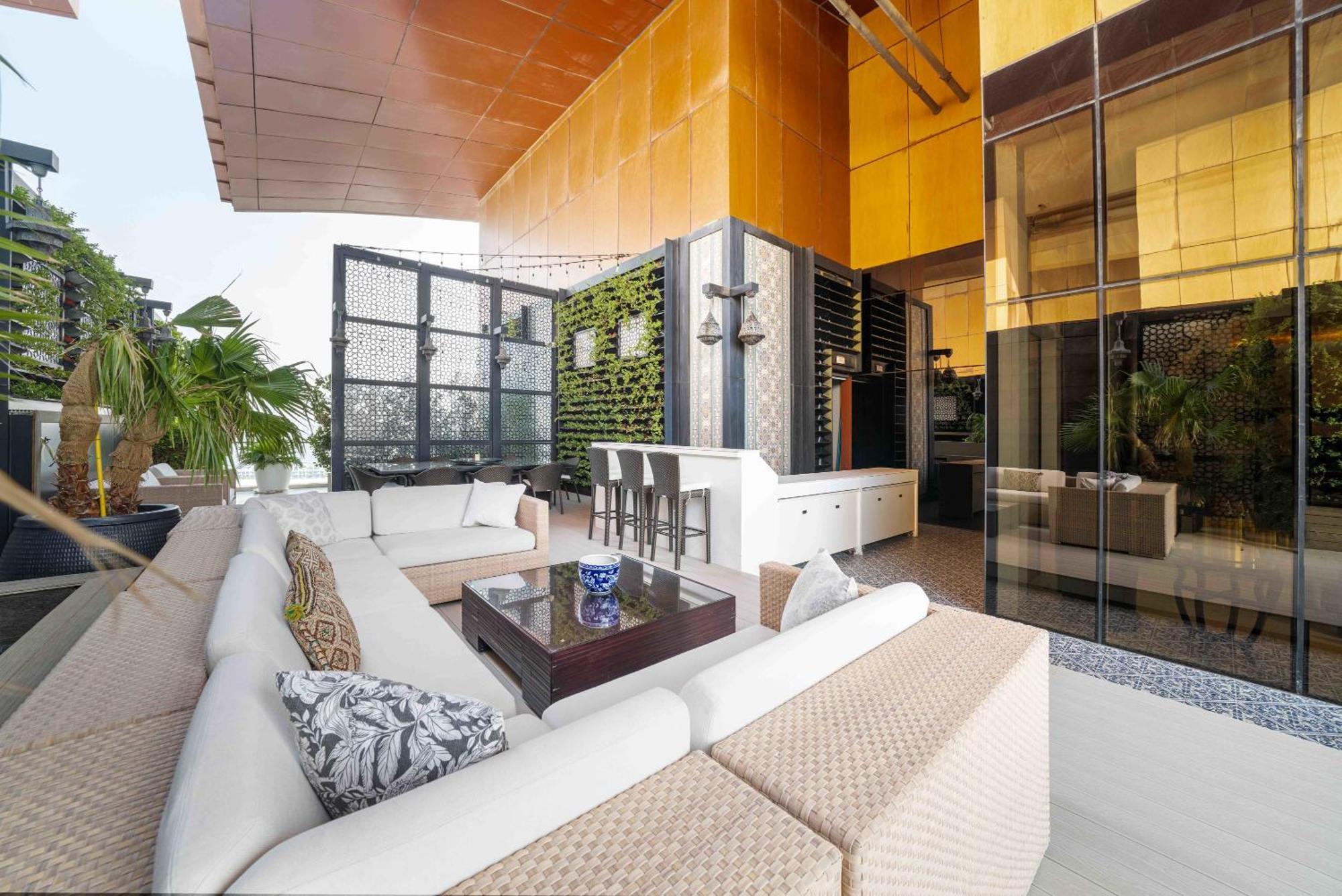 Apartment Exclusive Luxury 4 Bedroom Palm Penthouse Dubai