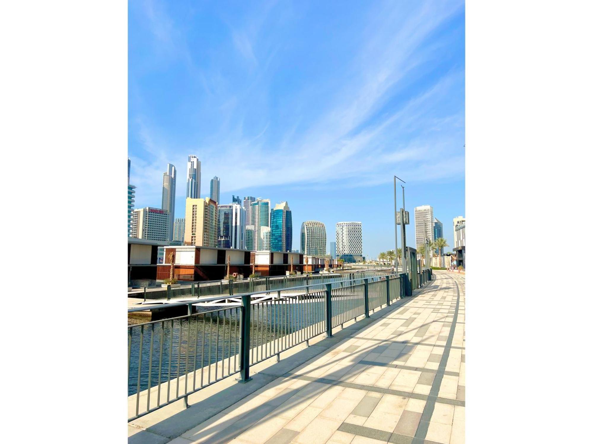 Luxury Studio - Near Mall Apartment Dubai