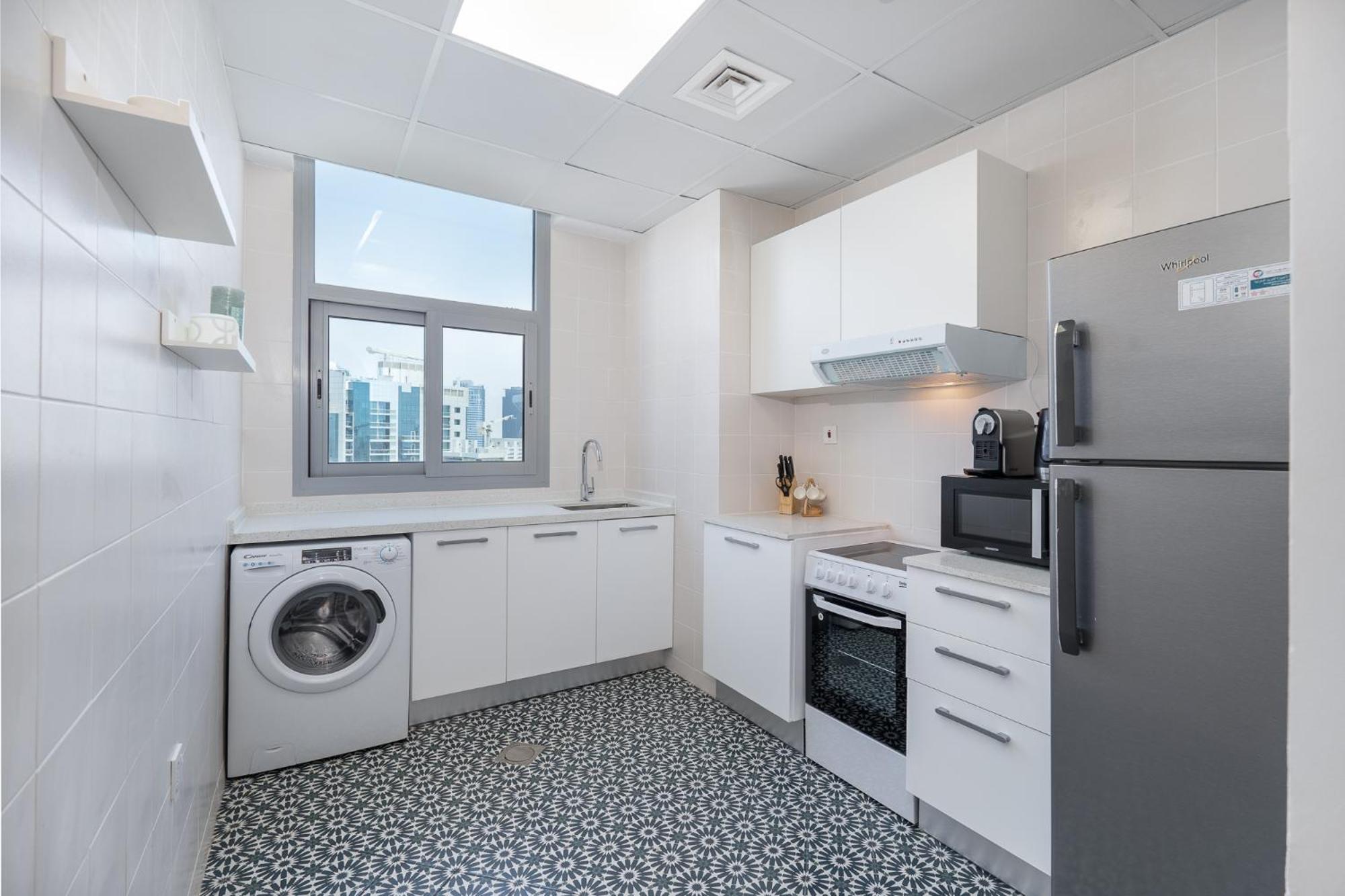 Seaside Serenity Stylish Marine-themed Apartment *