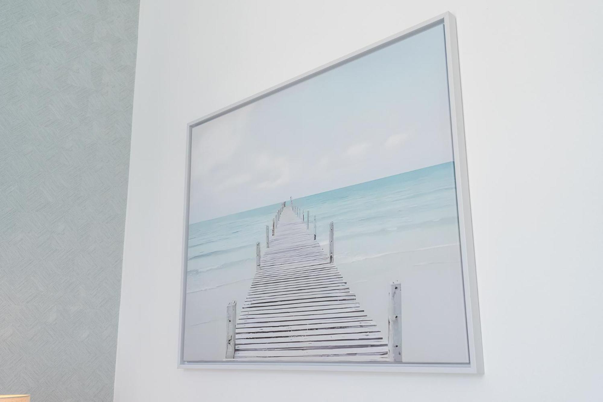 Seaside Serenity Stylish Marine-themed Apartment