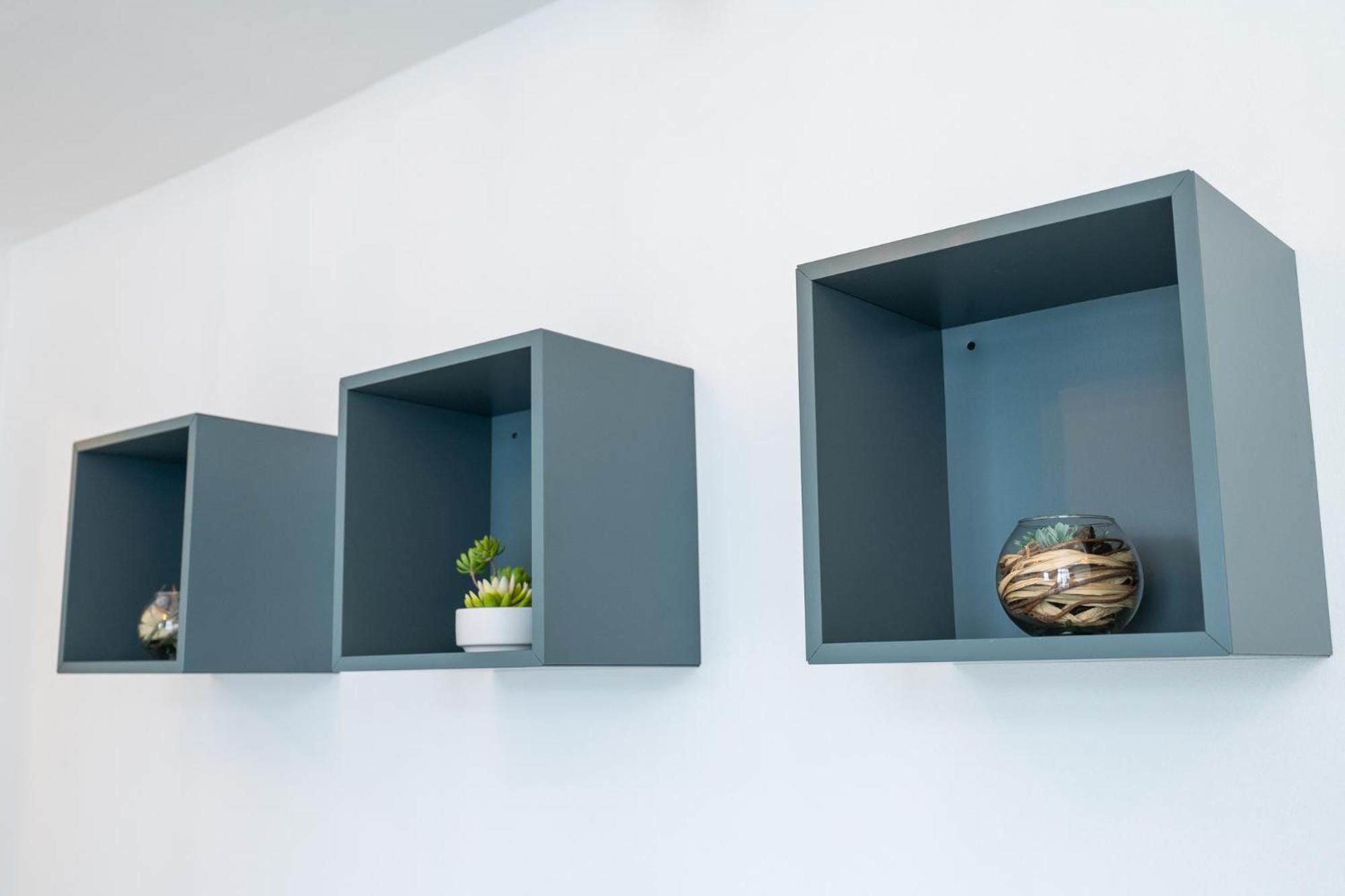 Seaside Serenity Stylish Marine-themed Apartment Dubai