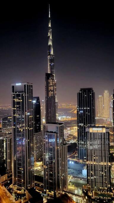 Paramount Tower -rooftop Infinty/burj Khalifa View Apartment