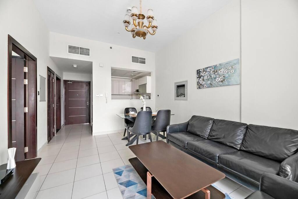 Stonetree - Furnished 1 Bedroom - Glitz 3 Apartment Dubai