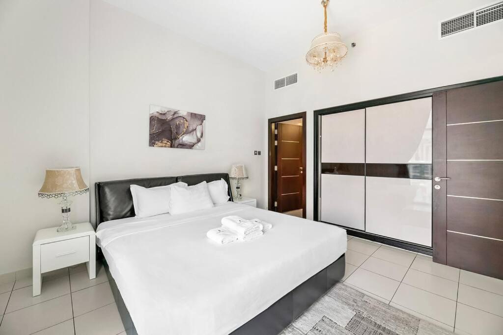Stonetree - Furnished 1 Bedroom - Glitz 3 Apartment *
