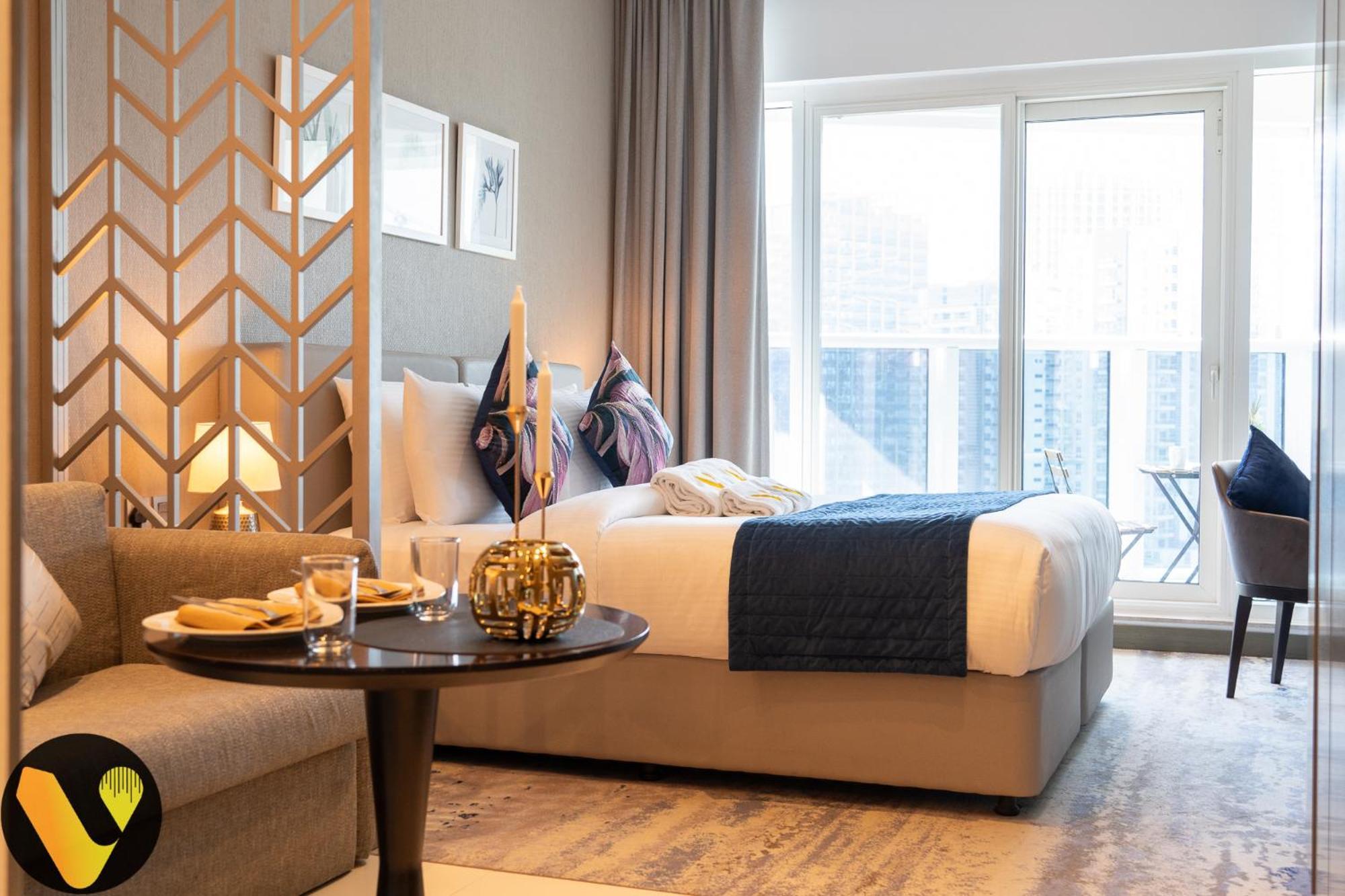 Vogue Damac Mall Street Near Burj Khalifa Apartment *