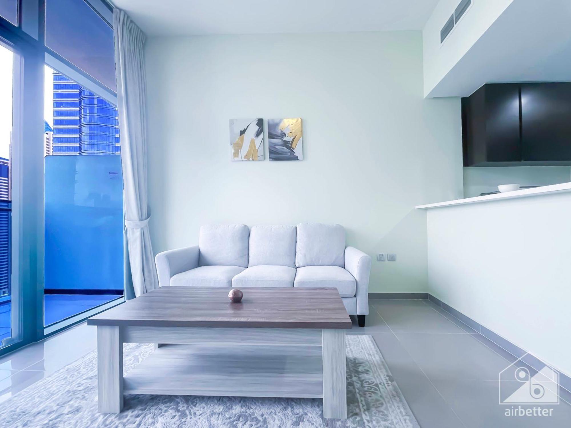 Stunning 1b With Balcony In The Heart Of Apartment *