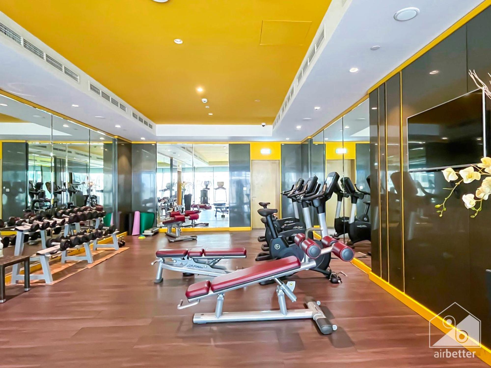 Stunning 1b With Balcony In The Heart Of Apartment Dubai