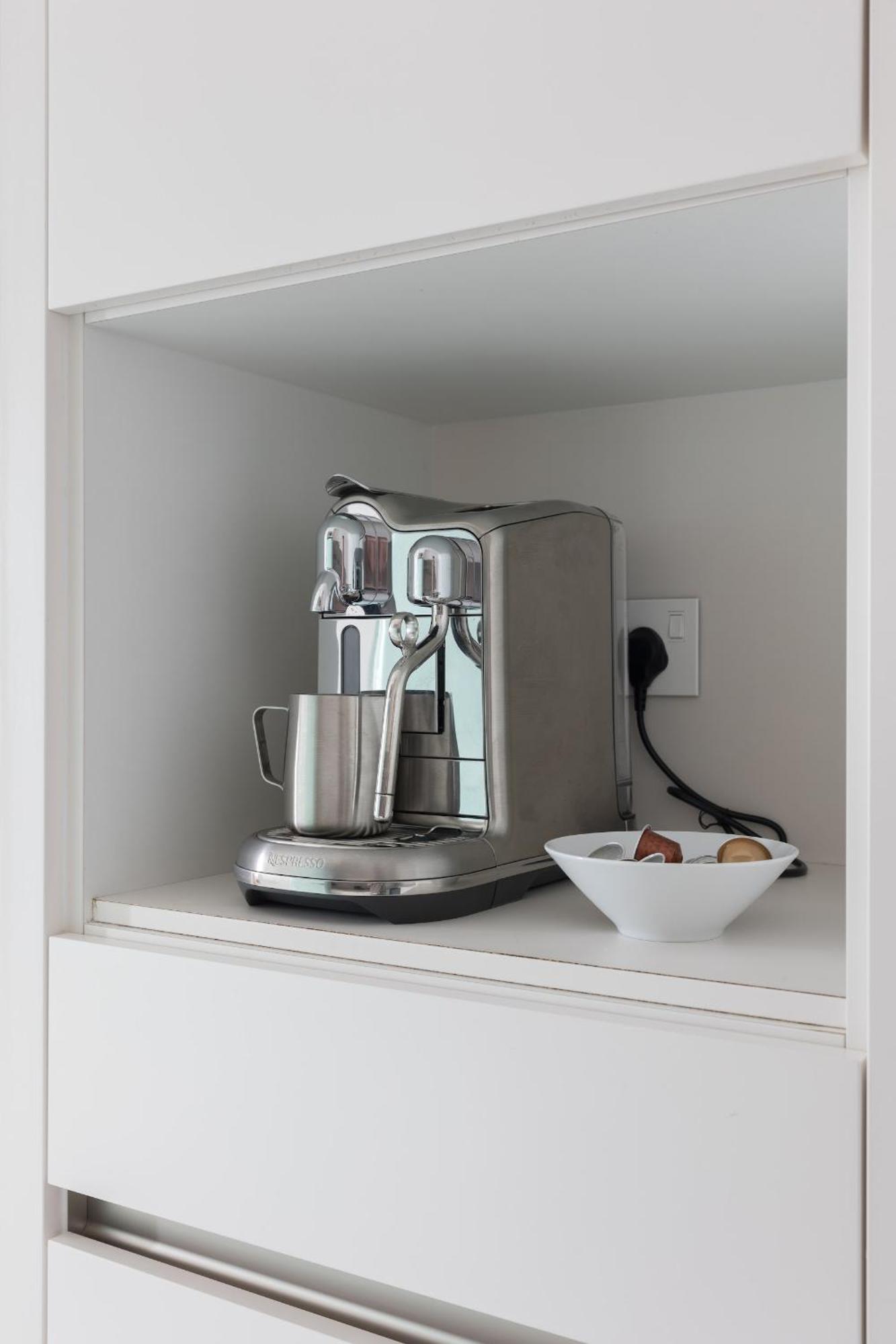 Fabulous 1br In Address *