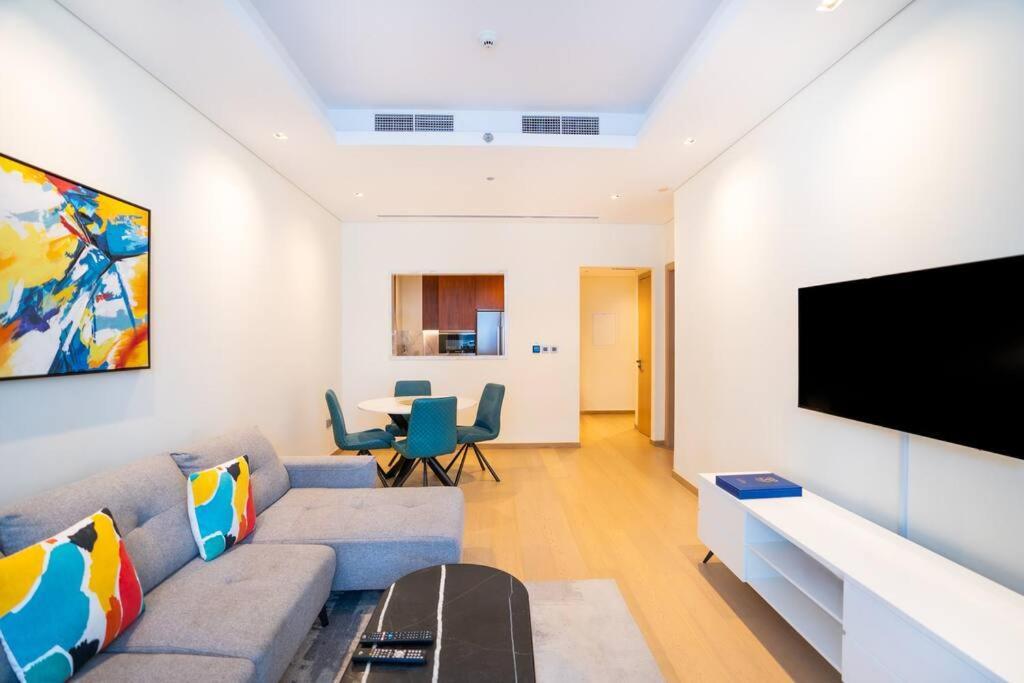 Rh - Burj Khalifa View, 01 Bedroom Bliss At Rp Heights, Near Mall Apartment *