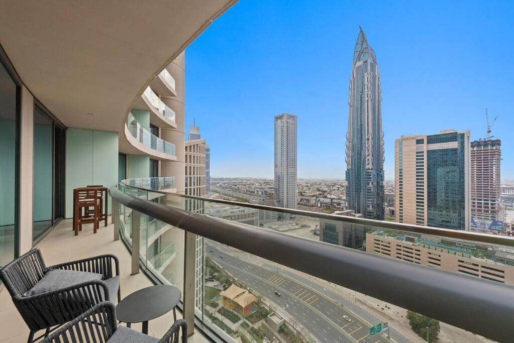 Apartment First Class 1br Skyline & Sea View