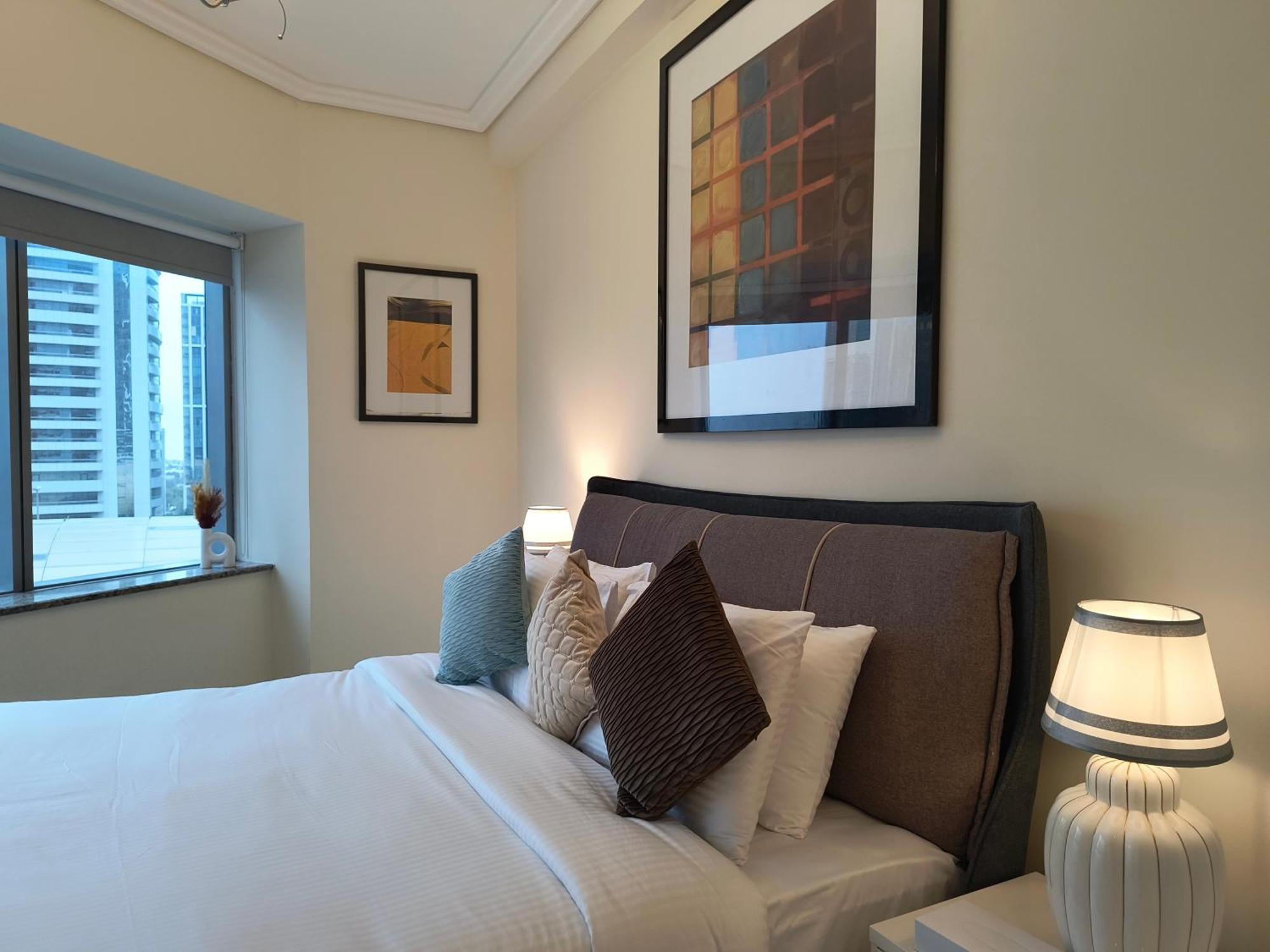 Trinity Homes - Sheikh Zayed Road Near To Financial Center Metro Station Apartment *