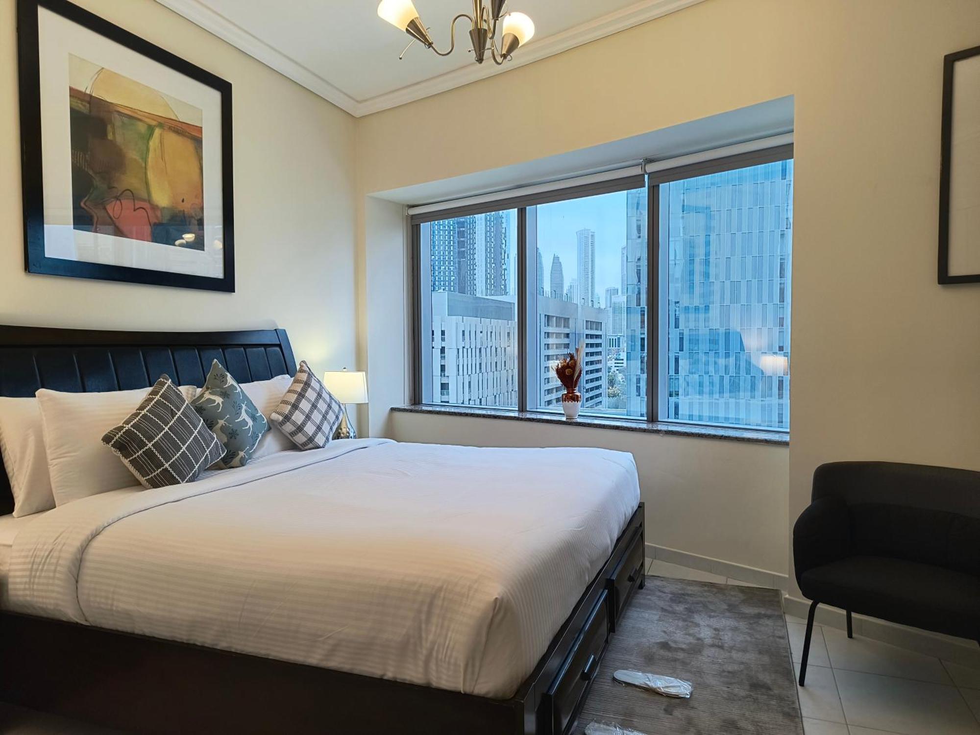 Trinity Homes - Sheikh Zayed Road Near To Financial Center Metro Station Apartment *