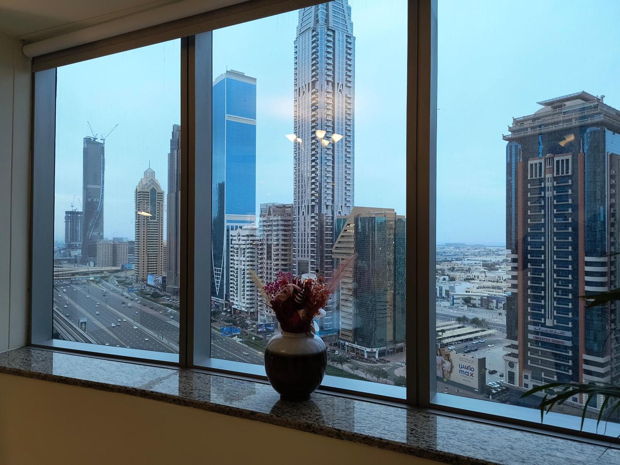 Trinity Homes - Sheikh Zayed Road Near To Financial Center Metro Station * Dubai