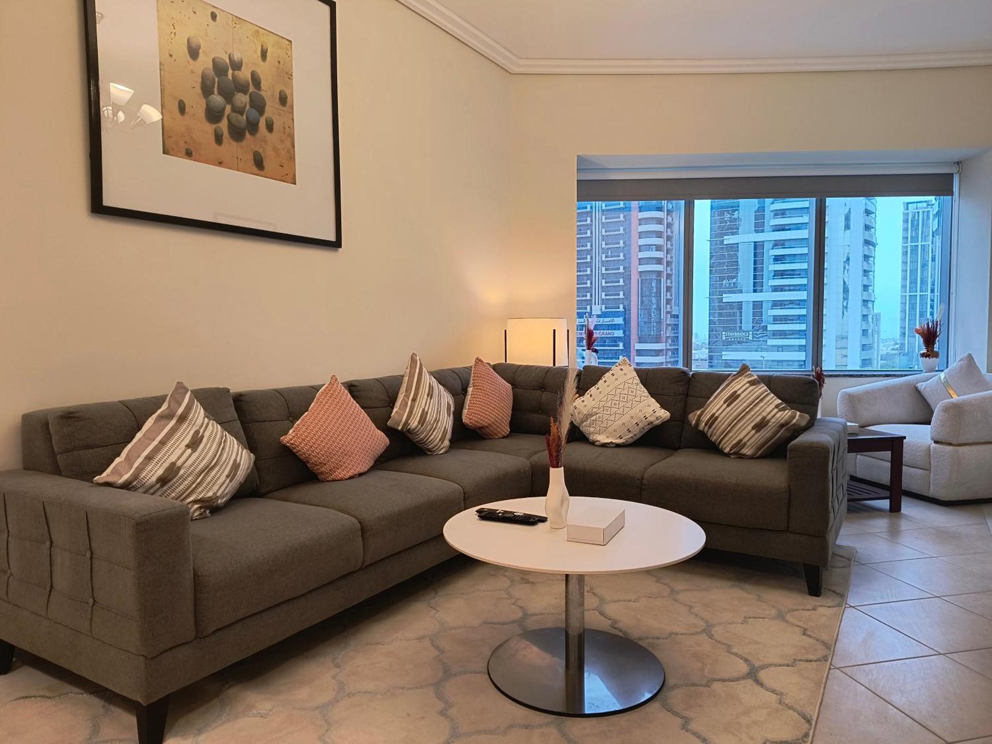 Trinity Homes - Sheikh Zayed Road Near To Financial Center Metro Station Apartment *