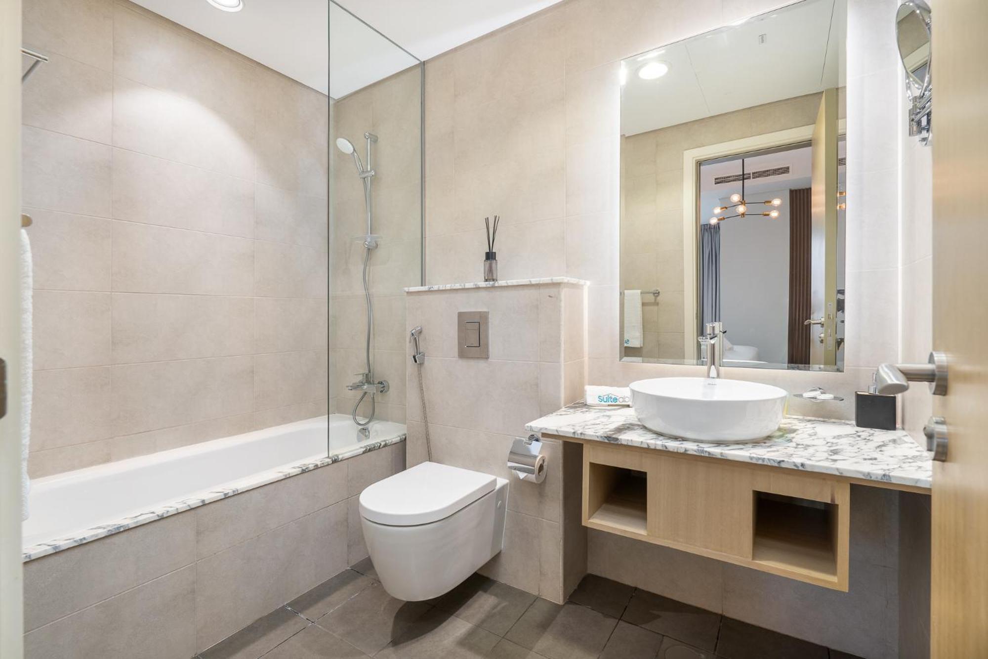 Stylish 2bedroom W Infinity Pool On The 64th Floor Apartment Dubai