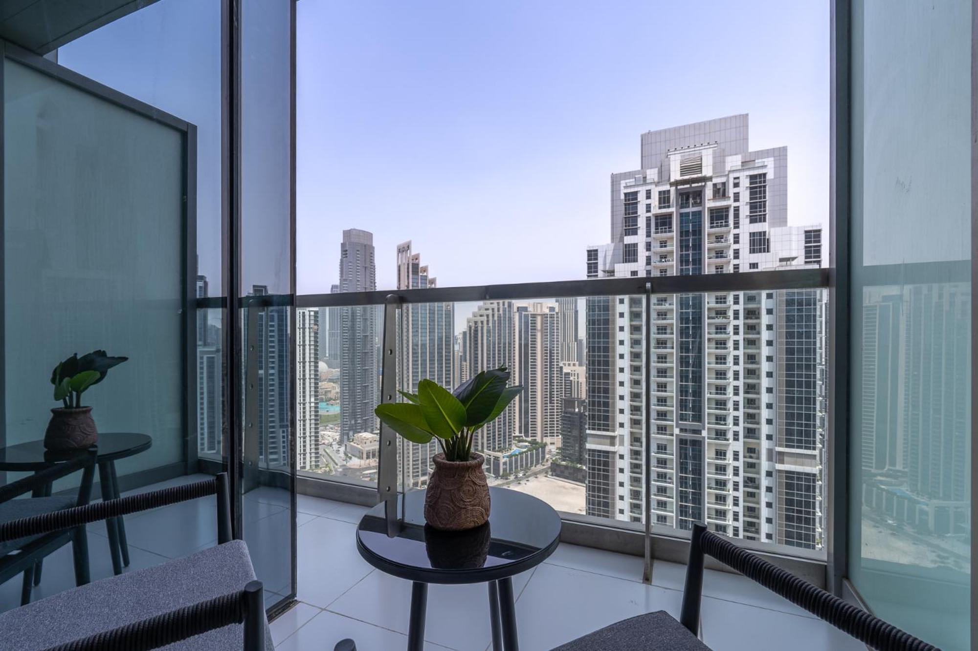 Stylish 2bedroom W Infinity Pool On The 64th Floor Dubai