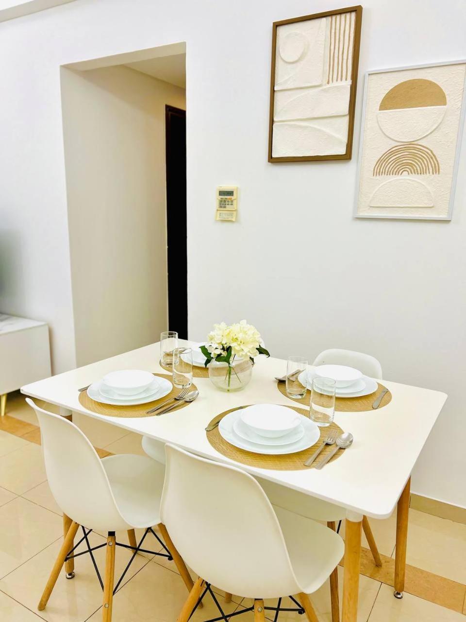Cozy 2 Bedroom In Al Nahda Apartment *