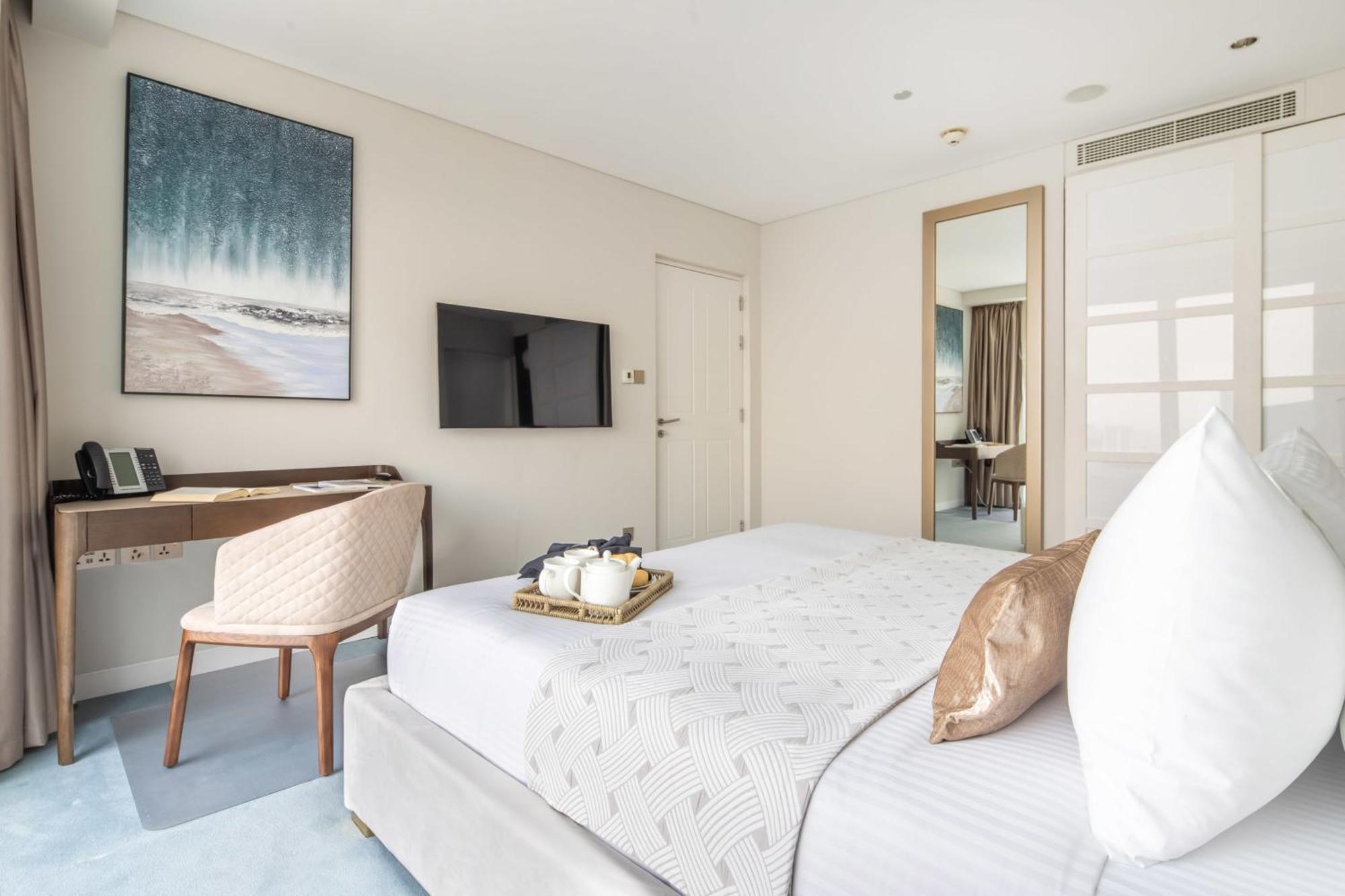 Apartment Frank Porter - Emaar Residences Marina Dubai