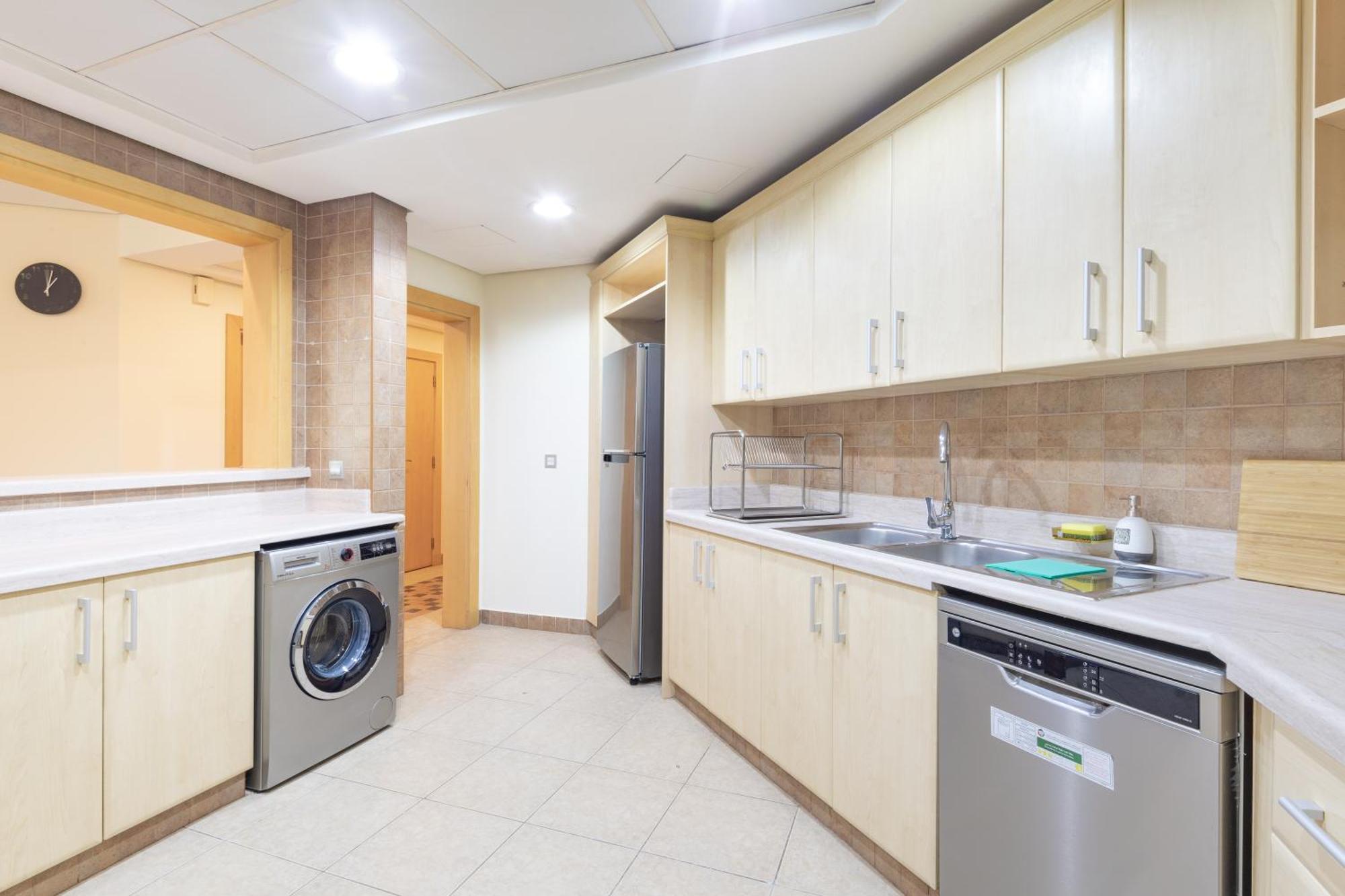 Palm Jumeirah 4br Relaxing With Access Apartment *