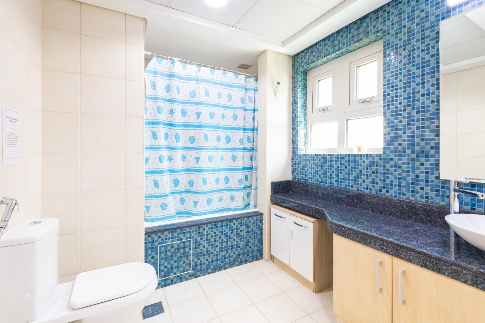 Palm Jumeirah 4br Relaxing With Access Apartment