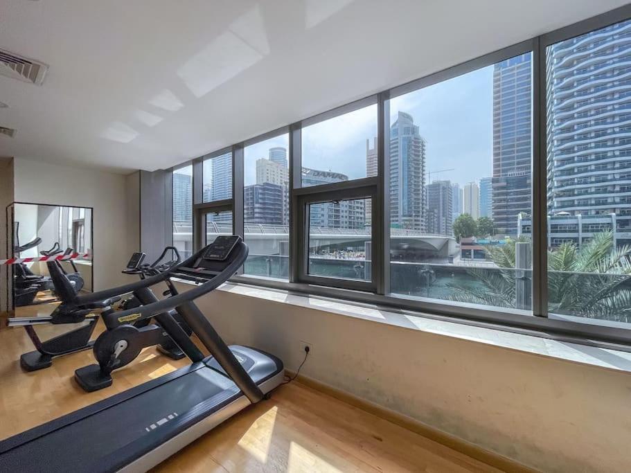 Apartment Your Gateway In Sparkle Tower Jbr By Suiteable Dubai