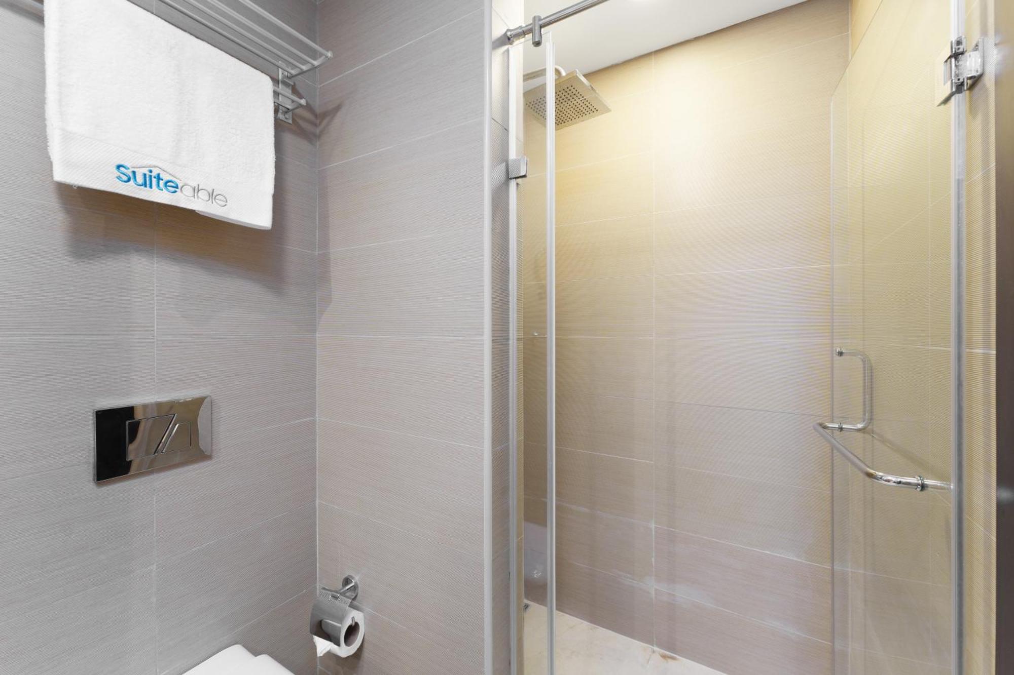 Apartment Your Gateway In Sparkle Tower Jbr By Suiteable *