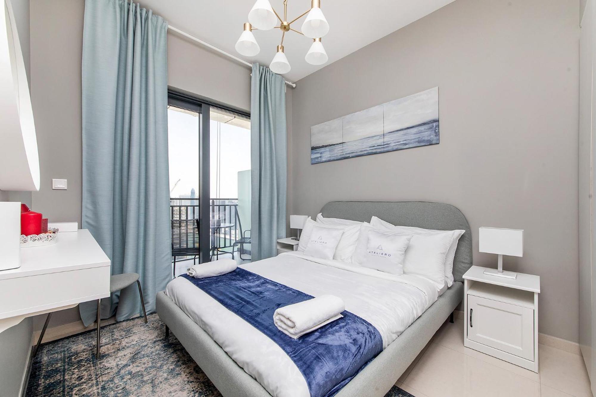 Zada Tower 1br With Amazing Canal View Apartment *