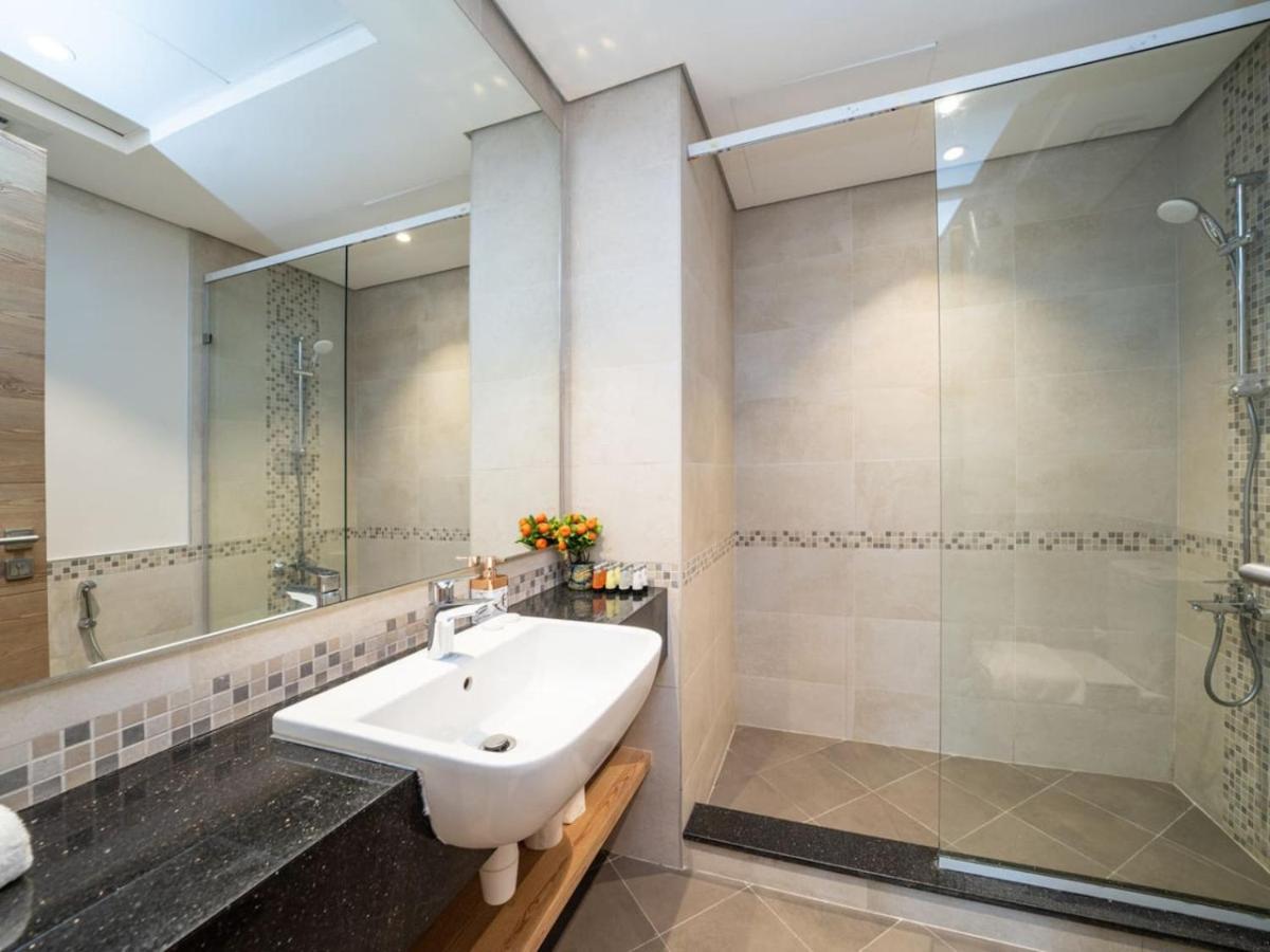Apartment Jvc 2 Bed - Expansive Terrace Dubai